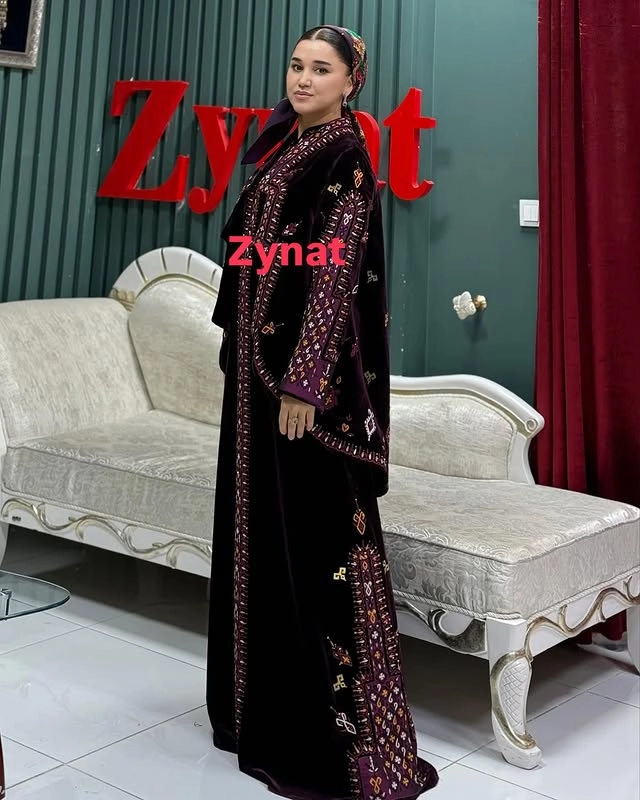 Türkmen fasonlar pombarh fasonlar Fasonlar 2025 fasonlar fason moda modalar Bezen bezen Türkmen fasonlar 2026 Türkmen fasonlar 2025 Türkmen fasonlar 2024 Türkmen fasonlar 2023 turkmenistan türkmenistan turkmen türkmen ashgabat  asgabat aşgabat balkan mary lebap dashoguz dasoguz daşoguz pombarh ponbarhat gulyupek gülýüpek stapel ştapel Gralan Çüýdeşen Abaýa Gadymy Krep Gurultaý 	Keteni Ýüpek Şifon Gipýur Lyon Welwet Atlas Kaşemir Streýç Suzana Ştapel Gülýüpek Pombarh Ýupka Gursakça Aksesuarlar Palto Penjek Okuw eşik Fata Sport eşik Uniforma Nakidka Öýme Şarf kompýuter ýaka ýaglyk Arenda köýnek 2nji el köýnek Taýyn köýnek Matalar Milli lybas milli lybaslar Toý köýnek Toý köýnekler toy koynek toy koynekler gundelik koynekler Gündelik	 
 köýnekler fata koynek Modern taze fason Eskiz koynektm turkmenkoynek türkmenkoynek fason moda moda fasonlar Iş eşik el iş	sada	ýakaly ýakasyz	keşdeli biserli	ýeňli giň nagyşly ýüregi açyk stoýka ýaka ýanly kombinasiýa 	zerli üsti aşak guşakly seçekli gysga ýeňli Panbarhat (Pombarh) Milli lybas el iş, keşdeli, ýakaly, ýeňli, giň, nagyşly 26-35, 35+ #4B2C75 gysh