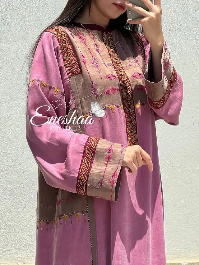 Türkmen fasonlar pombarh fasonlar Fasonlar 2025 fasonlar fason moda modalar Bezen bezen Türkmen fasonlar 2026 Türkmen fasonlar 2025 Türkmen fasonlar 2024 Türkmen fasonlar 2023 turkmenistan türkmenistan turkmen türkmen ashgabat  asgabat aşgabat balkan mary lebap dashoguz dasoguz daşoguz pombarh ponbarhat gulyupek gülýüpek stapel ştapel Gralan Çüýdeşen Abaýa Gadymy Krep Gurultaý 	Keteni Ýüpek Şifon Gipýur Lyon Welwet Atlas Kaşemir Streýç Suzana Ştapel Gülýüpek Pombarh Ýupka Gursakça Aksesuarlar Palto Penjek Okuw eşik Fata Sport eşik Uniforma Nakidka Öýme Şarf kompýuter ýaka ýaglyk Arenda köýnek 2nji el köýnek Taýyn köýnek Matalar Milli lybas milli lybaslar Toý köýnek Toý köýnekler toy koynek toy koynekler gundelik koynekler Gündelik	 
 köýnekler fata koynek Modern taze fason Eskiz koynektm turkmenkoynek türkmenkoynek fason moda moda fasonlar Iş eşik el iş	sada	ýakaly ýakasyz	keşdeli biserli	ýeňli giň nagyşly ýüregi açyk stoýka ýaka ýanly kombinasiýa 	zerli üsti aşak guşakly seçekli gysga ýeňli Gülýüpek Gündelik, Iş eşik el iş, ýakaly, ýanly, ýeňli, giň 26-35, 35+ Gülgüne, Goňur yaz, tomus, guyz