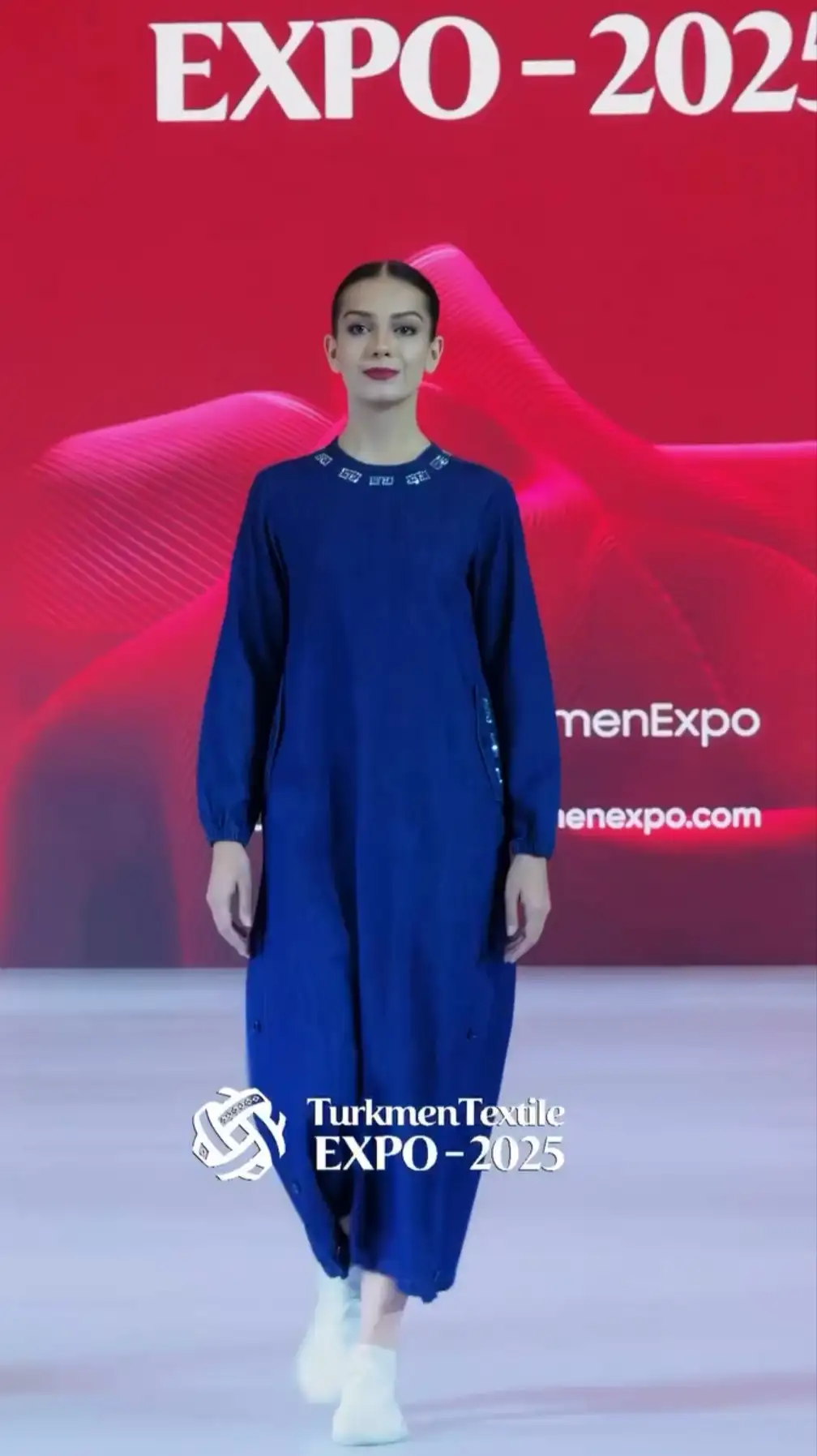 Türkmen fasonlar pombarh fasonlar Fasonlar 2025 fasonlar fason moda modalar Bezen bezen Türkmen fasonlar 2026 Türkmen fasonlar 2025 Türkmen fasonlar 2024 Türkmen fasonlar 2023 turkmenistan türkmenistan turkmen türkmen ashgabat  asgabat aşgabat balkan mary lebap dashoguz dasoguz daşoguz pombarh ponbarhat gulyupek gülýüpek stapel ştapel Gralan Çüýdeşen Abaýa Gadymy Krep Gurultaý 	Keteni Ýüpek Şifon Gipýur Lyon Welwet Atlas Kaşemir Streýç Suzana Ştapel Gülýüpek Pombarh Ýupka Gursakça Aksesuarlar Palto Penjek Okuw eşik Fata Sport eşik Uniforma Nakidka Öýme Şarf kompýuter ýaka ýaglyk Arenda köýnek 2nji el köýnek Taýyn köýnek Matalar Milli lybas milli lybaslar Toý köýnek Toý köýnekler toy koynek toy koynekler gundelik koynekler Gündelik	 
 köýnekler fata koynek Modern taze fason Eskiz koynektm turkmenkoynek türkmenkoynek fason moda moda fasonlar Iş eşik el iş	sada	ýakaly ýakasyz	keşdeli biserli	ýeňli giň nagyşly ýüregi açyk stoýka ýaka ýanly kombinasiýa 	zerli üsti aşak guşakly seçekli gysga ýeňli Modern TürkmenTextile Expo 2025 17-25 Goýy-gök yaz, tomus, guyz