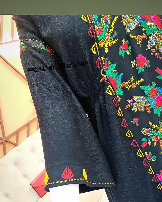 Türkmen fasonlar pombarh fasonlar Fasonlar 2025 fasonlar fason moda modalar Bezen bezen Türkmen fasonlar 2026 Türkmen fasonlar 2025 Türkmen fasonlar 2024 Türkmen fasonlar 2023 turkmenistan türkmenistan turkmen türkmen ashgabat  asgabat aşgabat balkan mary lebap dashoguz dasoguz daşoguz pombarh ponbarhat gulyupek gülýüpek stapel ştapel Gralan Çüýdeşen Abaýa Gadymy Krep Gurultaý 	Keteni Ýüpek Şifon Gipýur Lyon Welwet Atlas Kaşemir Streýç Suzana Ştapel Gülýüpek Pombarh Ýupka Gursakça Aksesuarlar Palto Penjek Okuw eşik Fata Sport eşik Uniforma Nakidka Öýme Şarf kompýuter ýaka ýaglyk Arenda köýnek 2nji el köýnek Taýyn köýnek Matalar Milli lybas milli lybaslar Toý köýnek Toý köýnekler toy koynek toy koynekler gundelik koynekler Gündelik	 
 köýnekler fata koynek Modern taze fason Eskiz koynektm turkmenkoynek türkmenkoynek fason moda moda fasonlar Iş eşik el iş	sada	ýakaly ýakasyz	keşdeli biserli	ýeňli giň nagyşly ýüregi açyk stoýka ýaka ýanly kombinasiýa 	zerli üsti aşak guşakly seçekli gysga ýeňli Toý köýnek ýakasyz, ýeňli, giň 17-25, 26-35 Gara yaz, tomus, guyz