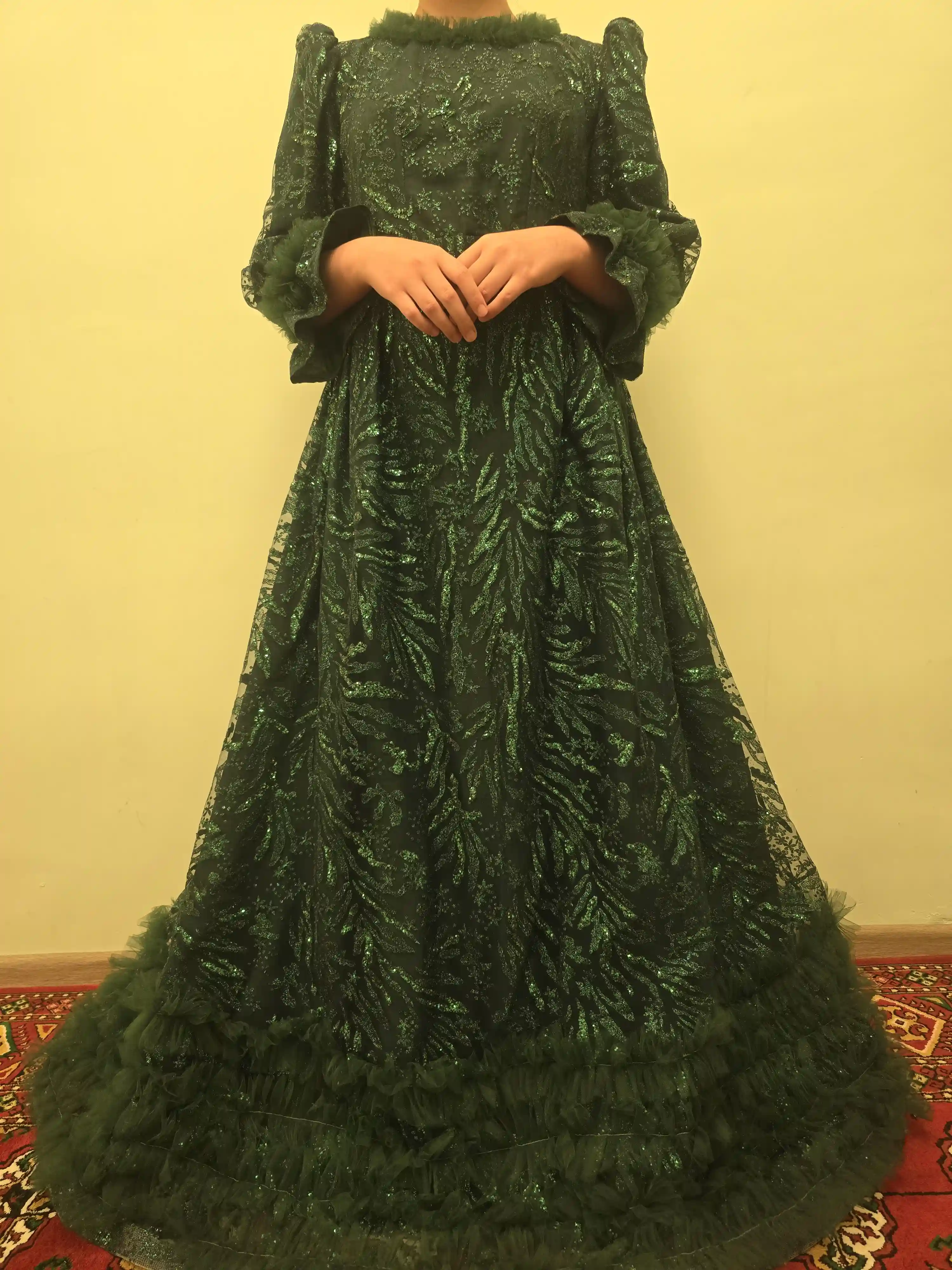 Türkmen fasonlar pombarh fasonlar Fasonlar 2025 fasonlar fason moda modalar Bezen bezen Türkmen fasonlar 2026 Türkmen fasonlar 2025 Türkmen fasonlar 2024 Türkmen fasonlar 2023 turkmenistan türkmenistan turkmen türkmen ashgabat  asgabat aşgabat balkan mary lebap dashoguz dasoguz daşoguz pombarh ponbarhat gulyupek gülýüpek stapel ştapel Gralan Çüýdeşen Abaýa Gadymy Krep Gurultaý 	Keteni Ýüpek Şifon Gipýur Lyon Welwet Atlas Kaşemir Streýç Suzana Ştapel Gülýüpek Pombarh Ýupka Gursakça Aksesuarlar Palto Penjek Okuw eşik Fata Sport eşik Uniforma Nakidka Öýme Şarf kompýuter ýaka ýaglyk Arenda köýnek 2nji el köýnek Taýyn köýnek Matalar Milli lybas milli lybaslar Toý köýnek Toý köýnekler toy koynek toy koynekler gundelik koynekler Gündelik	 
 köýnekler fata koynek Modern taze fason Eskiz koynektm turkmenkoynek türkmenkoynek fason moda moda fasonlar Iş eşik el iş	sada	ýakaly ýakasyz	keşdeli biserli	ýeňli giň nagyşly ýüregi açyk stoýka ýaka ýanly kombinasiýa 	zerli üsti aşak guşakly seçekli gysga ýeňli Gipýur Toý köýnek ýakasyz, ýeňli, giň 17-25, 26-35 Goýy-ýaşyl yaz, tomus, guyz 2nji el