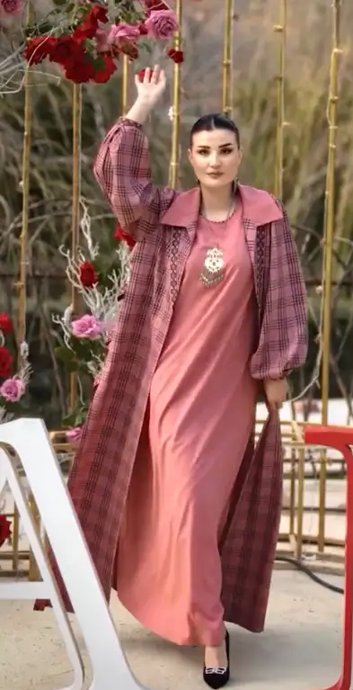 Türkmen fasonlar pombarh fasonlar Fasonlar 2025 fasonlar fason moda modalar Bezen bezen Türkmen fasonlar 2026 Türkmen fasonlar 2025 Türkmen fasonlar 2024 Türkmen fasonlar 2023 turkmenistan türkmenistan turkmen türkmen ashgabat  asgabat aşgabat balkan mary lebap dashoguz dasoguz daşoguz pombarh ponbarhat gulyupek gülýüpek stapel ştapel Gralan Çüýdeşen Abaýa Gadymy Krep Gurultaý 	Keteni Ýüpek Şifon Gipýur Lyon Welwet Atlas Kaşemir Streýç Suzana Ştapel Gülýüpek Pombarh Ýupka Gursakça Aksesuarlar Palto Penjek Okuw eşik Fata Sport eşik Uniforma Nakidka Öýme Şarf kompýuter ýaka ýaglyk Arenda köýnek 2nji el köýnek Taýyn köýnek Matalar Milli lybas milli lybaslar Toý köýnek Toý köýnekler toy koynek toy koynekler gundelik koynekler Gündelik	 
 köýnekler fata koynek Modern taze fason Eskiz koynektm turkmenkoynek türkmenkoynek fason moda moda fasonlar Iş eşik el iş	sada	ýakaly ýakasyz	keşdeli biserli	ýeňli giň nagyşly ýüregi açyk stoýka ýaka ýanly kombinasiýa 	zerli üsti aşak guşakly seçekli gysga ýeňli Modern ýakasyz, gysga ýeňli, giň 17-25, 26-35 Gülgüne yaz, guyz