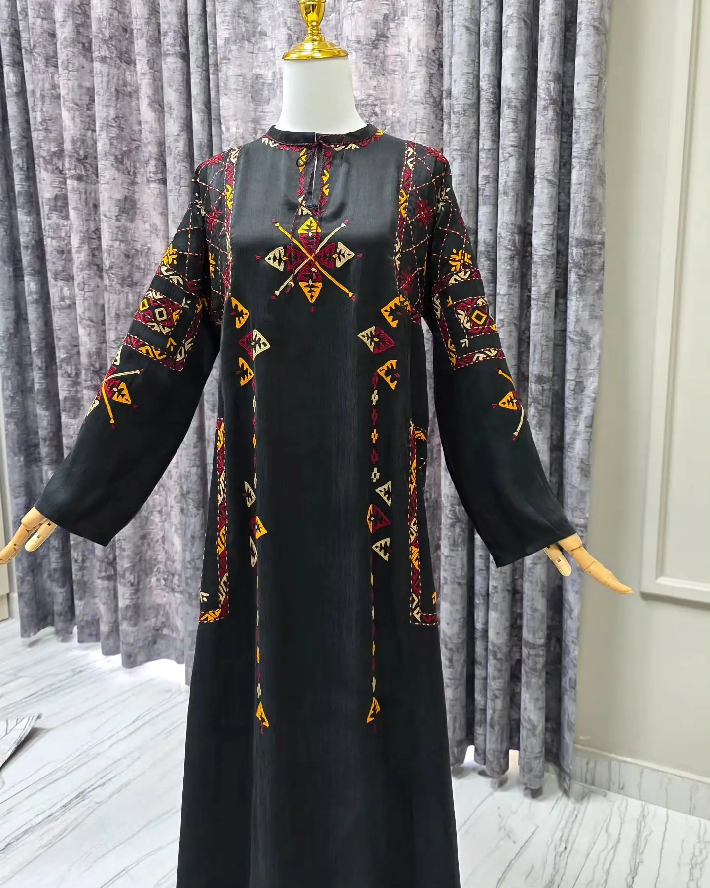 Türkmen fasonlar pombarh fasonlar Fasonlar 2025 fasonlar fason moda modalar Bezen bezen Türkmen fasonlar 2026 Türkmen fasonlar 2025 Türkmen fasonlar 2024 Türkmen fasonlar 2023 turkmenistan türkmenistan turkmen türkmen ashgabat  asgabat aşgabat balkan mary lebap dashoguz dasoguz daşoguz pombarh ponbarhat gulyupek gülýüpek stapel ştapel Gralan Çüýdeşen Abaýa Gadymy Krep Gurultaý 	Keteni Ýüpek Şifon Gipýur Lyon Welwet Atlas Kaşemir Streýç Suzana Ştapel Gülýüpek Pombarh Ýupka Gursakça Aksesuarlar Palto Penjek Okuw eşik Fata Sport eşik Uniforma Nakidka Öýme Şarf kompýuter ýaka ýaglyk Arenda köýnek 2nji el köýnek Taýyn köýnek Matalar Milli lybas milli lybaslar Toý köýnek Toý köýnekler toy koynek toy koynekler gundelik koynekler Gündelik	 
 köýnekler fata koynek Modern taze fason Eskiz koynektm turkmenkoynek türkmenkoynek fason moda moda fasonlar Iş eşik el iş	sada	ýakaly ýakasyz	keşdeli biserli	ýeňli giň nagyşly ýüregi açyk stoýka ýaka ýanly kombinasiýa 	zerli üsti aşak guşakly seçekli gysga ýeňli Gülýüpek Toý köýnek, Milli lybas el iş, keşdeli, ýeňli, giň 17-25, 26-35 Gara yaz, tomus, guyz, gysh