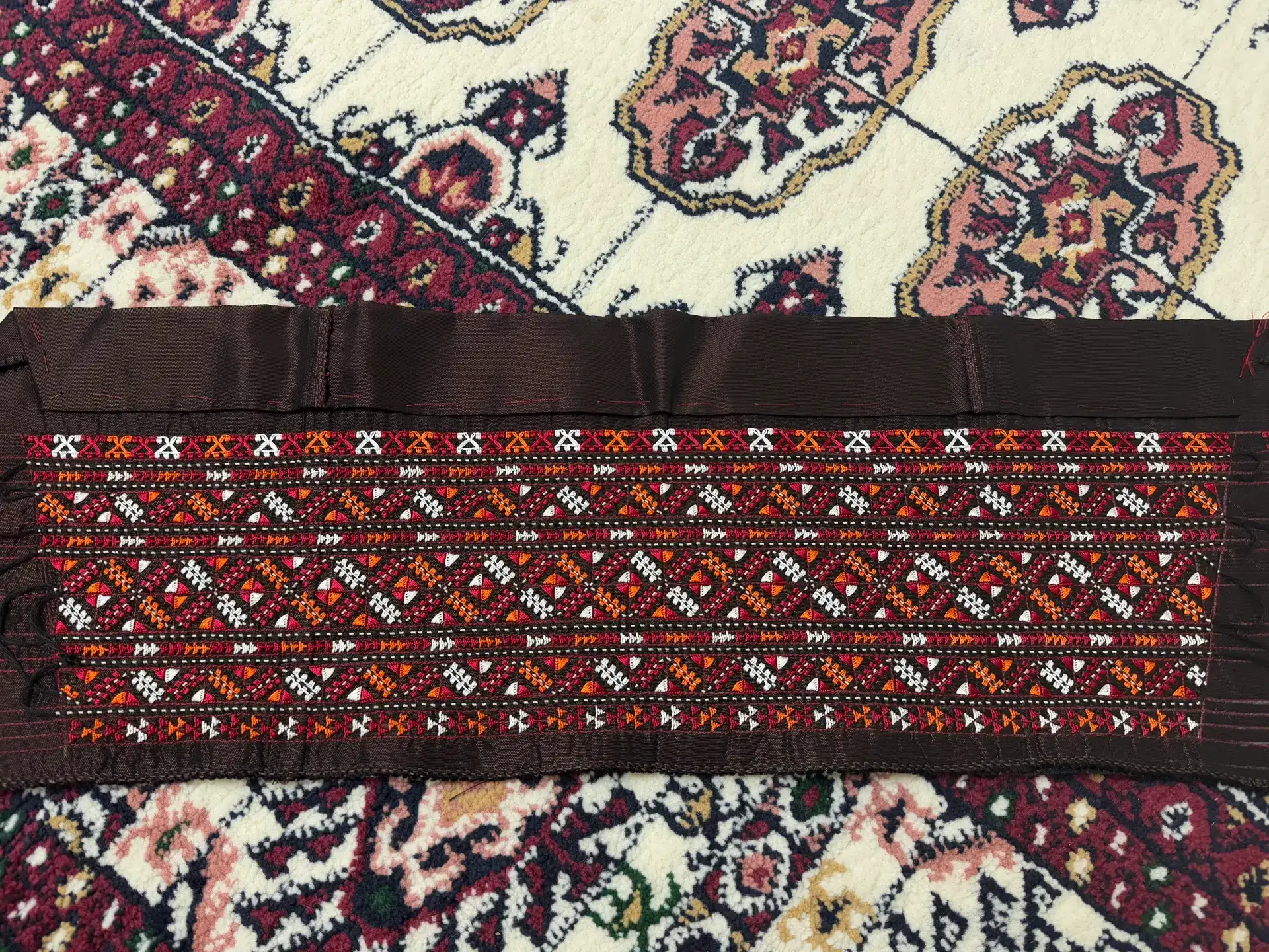 Türkmen fasonlar pombarh fasonlar Fasonlar 2025 fasonlar fason moda modalar Bezen bezen Türkmen fasonlar 2026 Türkmen fasonlar 2025 Türkmen fasonlar 2024 Türkmen fasonlar 2023 turkmenistan türkmenistan turkmen türkmen ashgabat  asgabat aşgabat balkan mary lebap dashoguz dasoguz daşoguz pombarh ponbarhat gulyupek gülýüpek stapel ştapel Gralan Çüýdeşen Abaýa Gadymy Krep Gurultaý 	Keteni Ýüpek Şifon Gipýur Lyon Welwet Atlas Kaşemir Streýç Suzana Ştapel Gülýüpek Pombarh Ýupka Gursakça Aksesuarlar Palto Penjek Okuw eşik Fata Sport eşik Uniforma Nakidka Öýme Şarf kompýuter ýaka ýaglyk Arenda köýnek 2nji el köýnek Taýyn köýnek Matalar Milli lybas milli lybaslar Toý köýnek Toý köýnekler toy koynek toy koynekler gundelik koynekler Gündelik	 
 köýnekler fata koynek Modern taze fason Eskiz koynektm turkmenkoynek türkmenkoynek fason moda moda fasonlar Iş eşik el iş	sada	ýakaly ýakasyz	keşdeli biserli	ýeňli giň nagyşly ýüregi açyk stoýka ýaka ýanly kombinasiýa 	zerli üsti aşak guşakly seçekli gysga ýeňli 