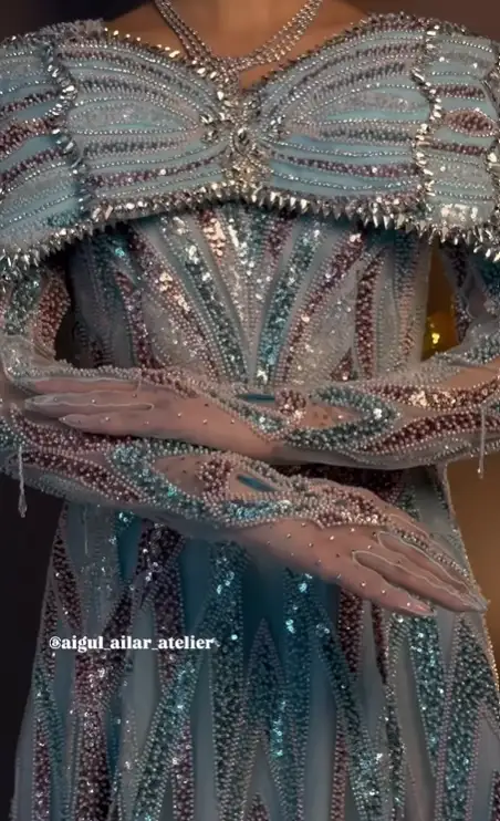 Türkmen fasonlar pombarh fasonlar Fasonlar 2025 fasonlar fason moda modalar Bezen bezen Türkmen fasonlar 2026 Türkmen fasonlar 2025 Türkmen fasonlar 2024 Türkmen fasonlar 2023 turkmenistan türkmenistan turkmen türkmen ashgabat  asgabat aşgabat balkan mary lebap dashoguz dasoguz daşoguz pombarh ponbarhat gulyupek gülýüpek stapel ştapel Gralan Çüýdeşen Abaýa Gadymy Krep Gurultaý 	Keteni Ýüpek Şifon Gipýur Lyon Welwet Atlas Kaşemir Streýç Suzana Ştapel Gülýüpek Pombarh Ýupka Gursakça Aksesuarlar Palto Penjek Okuw eşik Fata Sport eşik Uniforma Nakidka Öýme Şarf kompýuter ýaka ýaglyk Arenda köýnek 2nji el köýnek Taýyn köýnek Matalar Milli lybas milli lybaslar Toý köýnek Toý köýnekler toy koynek toy koynekler gundelik koynekler Gündelik	 
 köýnekler fata koynek Modern taze fason Eskiz koynektm turkmenkoynek türkmenkoynek fason moda moda fasonlar Iş eşik el iş	sada	ýakaly ýakasyz	keşdeli biserli	ýeňli giň nagyşly ýüregi açyk stoýka ýaka ýanly kombinasiýa 	zerli üsti aşak guşakly seçekli gysga ýeňli Streýç Toý köýnek, Modern ýakasyz, biserli, ýeňli, zerli 12-16, 17-25, 26-35 Bežewyý, Gök, Goýy-gyzyl tomus, yaz_guyz