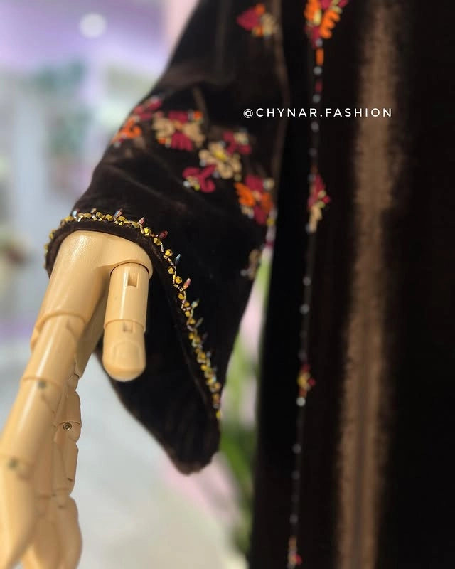 Türkmen fasonlar pombarh fasonlar Fasonlar 2025 fasonlar fason moda modalar Bezen bezen Türkmen fasonlar 2026 Türkmen fasonlar 2025 Türkmen fasonlar 2024 Türkmen fasonlar 2023 turkmenistan türkmenistan turkmen türkmen ashgabat  asgabat aşgabat balkan mary lebap dashoguz dasoguz daşoguz pombarh ponbarhat gulyupek gülýüpek stapel ştapel Gralan Çüýdeşen Abaýa Gadymy Krep Gurultaý 	Keteni Ýüpek Şifon Gipýur Lyon Welwet Atlas Kaşemir Streýç Suzana Ştapel Gülýüpek Pombarh Ýupka Gursakça Aksesuarlar Palto Penjek Okuw eşik Fata Sport eşik Uniforma Nakidka Öýme Şarf kompýuter ýaka ýaglyk Arenda köýnek 2nji el köýnek Taýyn köýnek Matalar Milli lybas milli lybaslar Toý köýnek Toý köýnekler toy koynek toy koynekler gundelik koynekler Gündelik	 
 köýnekler fata koynek Modern taze fason Eskiz koynektm turkmenkoynek türkmenkoynek fason moda moda fasonlar Iş eşik el iş	sada	ýakaly ýakasyz	keşdeli biserli	ýeňli giň nagyşly ýüregi açyk stoýka ýaka ýanly kombinasiýa 	zerli üsti aşak guşakly seçekli gysga ýeňli Panbarhat (Pombarh) Toý köýnek el iş, keşdeli, ýakasyz, ýanly, ýeňli, giň, nagyşly 26-35, 35+ Goýy-goňur yaz, guyz, gysh