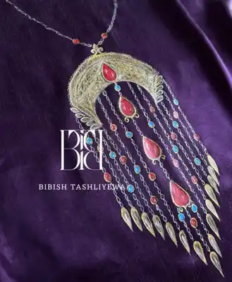 Türkmen fasonlar pombarh fasonlar Fasonlar 2025 fasonlar fason moda modalar Bezen bezen Türkmen fasonlar 2026 Türkmen fasonlar 2025 Türkmen fasonlar 2024 Türkmen fasonlar 2023 turkmenistan türkmenistan turkmen türkmen ashgabat  asgabat aşgabat balkan mary lebap dashoguz dasoguz daşoguz pombarh ponbarhat gulyupek gülýüpek stapel ştapel Gralan Çüýdeşen Abaýa Gadymy Krep Gurultaý 	Keteni Ýüpek Şifon Gipýur Lyon Welwet Atlas Kaşemir Streýç Suzana Ştapel Gülýüpek Pombarh Ýupka Gursakça Aksesuarlar Palto Penjek Okuw eşik Fata Sport eşik Uniforma Nakidka Öýme Şarf kompýuter ýaka ýaglyk Arenda köýnek 2nji el köýnek Taýyn köýnek Matalar Milli lybas milli lybaslar Toý köýnek Toý köýnekler toy koynek toy koynekler gundelik koynekler Gündelik	 
 köýnekler fata koynek Modern taze fason Eskiz koynektm turkmenkoynek türkmenkoynek fason moda moda fasonlar Iş eşik el iş	sada	ýakaly ýakasyz	keşdeli biserli	ýeňli giň nagyşly ýüregi açyk stoýka ýaka ýanly kombinasiýa 	zerli üsti aşak guşakly seçekli gysga ýeňli Gülýüpek Milli lybas el iş, ýakasyz, gysga ýeňli, giň 26-35 #4B2C75 yaz, tomus, guyz