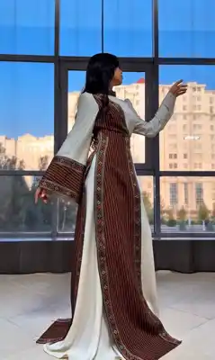 Türkmen fasonlar pombarh fasonlar Fasonlar 2025 fasonlar fason moda modalar Bezen bezen Türkmen fasonlar 2026 Türkmen fasonlar 2025 Türkmen fasonlar 2024 Türkmen fasonlar 2023 turkmenistan türkmenistan turkmen türkmen ashgabat  asgabat aşgabat balkan mary lebap dashoguz dasoguz daşoguz pombarh ponbarhat gulyupek gülýüpek stapel ştapel Gralan Çüýdeşen Abaýa Gadymy Krep Gurultaý 	Keteni Ýüpek Şifon Gipýur Lyon Welwet Atlas Kaşemir Streýç Suzana Ştapel Gülýüpek Pombarh Ýupka Gursakça Aksesuarlar Palto Penjek Okuw eşik Fata Sport eşik Uniforma Nakidka Öýme Şarf kompýuter ýaka ýaglyk Arenda köýnek 2nji el köýnek Taýyn köýnek Matalar Milli lybas milli lybaslar Toý köýnek Toý köýnekler toy koynek toy koynekler gundelik koynekler Gündelik	 
 köýnekler fata koynek Modern taze fason Eskiz koynektm turkmenkoynek türkmenkoynek fason moda moda fasonlar Iş eşik el iş	sada	ýakaly ýakasyz	keşdeli biserli	ýeňli giň nagyşly ýüregi açyk stoýka ýaka ýanly kombinasiýa 	zerli üsti aşak guşakly seçekli gysga ýeňli Keteni Modern ýakasyz, ýeňli, giň, kombinasiýa, nagyşly 17-25, 26-35 Ak, Goýy-gyzyl yaz, tomus, guyz, gysh