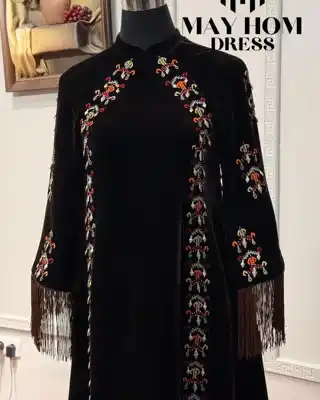 Türkmen fasonlar pombarh fasonlar Fasonlar 2025 fasonlar fason moda modalar Bezen bezen Türkmen fasonlar 2026 Türkmen fasonlar 2025 Türkmen fasonlar 2024 Türkmen fasonlar 2023 turkmenistan türkmenistan turkmen türkmen ashgabat  asgabat aşgabat balkan mary lebap dashoguz dasoguz daşoguz pombarh ponbarhat gulyupek gülýüpek stapel ştapel Gralan Çüýdeşen Abaýa Gadymy Krep Gurultaý 	Keteni Ýüpek Şifon Gipýur Lyon Welwet Atlas Kaşemir Streýç Suzana Ştapel Gülýüpek Pombarh Ýupka Gursakça Aksesuarlar Palto Penjek Okuw eşik Fata Sport eşik Uniforma Nakidka Öýme Şarf kompýuter ýaka ýaglyk Arenda köýnek 2nji el köýnek Taýyn köýnek Matalar Milli lybas milli lybaslar Toý köýnek Toý köýnekler toy koynek toy koynekler gundelik koynekler Gündelik	 
 köýnekler fata koynek Modern taze fason Eskiz koynektm turkmenkoynek türkmenkoynek fason moda moda fasonlar Iş eşik el iş	sada	ýakaly ýakasyz	keşdeli biserli	ýeňli giň nagyşly ýüregi açyk stoýka ýaka ýanly kombinasiýa 	zerli üsti aşak guşakly seçekli gysga ýeňli Panbarhat (Pombarh) Toý köýnek el iş, keşdeli, ýakasyz, ýeňli, seçekli 17-25, 26-35 Goýy-goňur