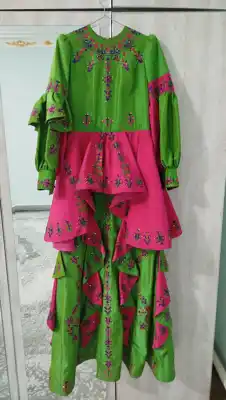 Türkmen fasonlar pombarh fasonlar Fasonlar 2025 fasonlar fason moda modalar Bezen bezen Türkmen fasonlar 2026 Türkmen fasonlar 2025 Türkmen fasonlar 2024 Türkmen fasonlar 2023 turkmenistan türkmenistan turkmen türkmen ashgabat  asgabat aşgabat balkan mary lebap dashoguz dasoguz daşoguz pombarh ponbarhat gulyupek gülýüpek stapel ştapel Gralan Çüýdeşen Abaýa Gadymy Krep Gurultaý 	Keteni Ýüpek Şifon Gipýur Lyon Welwet Atlas Kaşemir Streýç Suzana Ştapel Gülýüpek Pombarh Ýupka Gursakça Aksesuarlar Palto Penjek Okuw eşik Fata Sport eşik Uniforma Nakidka Öýme Şarf kompýuter ýaka ýaglyk Arenda köýnek 2nji el köýnek Taýyn köýnek Matalar Milli lybas milli lybaslar Toý köýnek Toý köýnekler toy koynek toy koynekler gundelik koynekler Gündelik	 
 köýnekler fata koynek Modern taze fason Eskiz koynektm turkmenkoynek türkmenkoynek fason moda moda fasonlar Iş eşik el iş	sada	ýakaly ýakasyz	keşdeli biserli	ýeňli giň nagyşly ýüregi açyk stoýka ýaka ýanly kombinasiýa 	zerli üsti aşak guşakly seçekli gysga ýeňli Keteni Toý köýnek el iş, ýakasyz, ýanly, ýeňli, giň 17-25, 26-35 Ýaşyl, Gülgüne yaz, tomus, guyz 2nji el