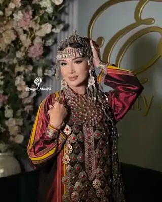 Türkmen fasonlar pombarh fasonlar Fasonlar 2025 fasonlar fason moda modalar Bezen bezen Türkmen fasonlar 2026 Türkmen fasonlar 2025 Türkmen fasonlar 2024 Türkmen fasonlar 2023 turkmenistan türkmenistan turkmen türkmen ashgabat  asgabat aşgabat balkan mary lebap dashoguz dasoguz daşoguz pombarh ponbarhat gulyupek gülýüpek stapel ştapel Gralan Çüýdeşen Abaýa Gadymy Krep Gurultaý 	Keteni Ýüpek Şifon Gipýur Lyon Welwet Atlas Kaşemir Streýç Suzana Ştapel Gülýüpek Pombarh Ýupka Gursakça Aksesuarlar Palto Penjek Okuw eşik Fata Sport eşik Uniforma Nakidka Öýme Şarf kompýuter ýaka ýaglyk Arenda köýnek 2nji el köýnek Taýyn köýnek Matalar Milli lybas milli lybaslar Toý köýnek Toý köýnekler toy koynek toy koynekler gundelik koynekler Gündelik	 
 köýnekler fata koynek Modern taze fason Eskiz koynektm turkmenkoynek türkmenkoynek fason moda moda fasonlar Iş eşik el iş	sada	ýakaly ýakasyz	keşdeli biserli	ýeňli giň nagyşly ýüregi açyk stoýka ýaka ýanly kombinasiýa 	zerli üsti aşak guşakly seçekli gysga ýeňli Toý köýnek, Milli lybas   Goýy-gyzyl