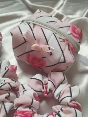 Türkmen fasonlar pombarh fasonlar Fasonlar 2025 fasonlar fason moda modalar Bezen bezen Türkmen fasonlar 2026 Türkmen fasonlar 2025 Türkmen fasonlar 2024 Türkmen fasonlar 2023 turkmenistan türkmenistan turkmen türkmen ashgabat  asgabat aşgabat balkan mary lebap dashoguz dasoguz daşoguz pombarh ponbarhat gulyupek gülýüpek stapel ştapel Gralan Çüýdeşen Abaýa Gadymy Krep Gurultaý 	Keteni Ýüpek Şifon Gipýur Lyon Welwet Atlas Kaşemir Streýç Suzana Ştapel Gülýüpek Pombarh Ýupka Gursakça Aksesuarlar Palto Penjek Okuw eşik Fata Sport eşik Uniforma Nakidka Öýme Şarf kompýuter ýaka ýaglyk Arenda köýnek 2nji el köýnek Taýyn köýnek Matalar Milli lybas milli lybaslar Toý köýnek Toý köýnekler toy koynek toy koynekler gundelik koynekler Gündelik	 
 köýnekler fata koynek Modern taze fason Eskiz koynektm turkmenkoynek türkmenkoynek fason moda moda fasonlar Iş eşik el iş	sada	ýakaly ýakasyz	keşdeli biserli	ýeňli giň nagyşly ýüregi açyk stoýka ýaka ýanly kombinasiýa 	zerli üsti aşak guşakly seçekli gysga ýeňli Gara, Gülgüne, Gyzyl  Aksesuarlar