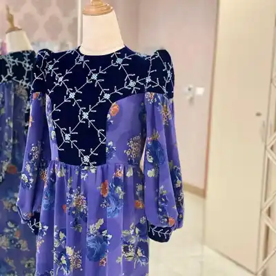 Türkmen fasonlar pombarh fasonlar Fasonlar 2025 fasonlar fason moda modalar Bezen bezen Türkmen fasonlar 2026 Türkmen fasonlar 2025 Türkmen fasonlar 2024 Türkmen fasonlar 2023 turkmenistan türkmenistan turkmen türkmen ashgabat  asgabat aşgabat balkan mary lebap dashoguz dasoguz daşoguz pombarh ponbarhat gulyupek gülýüpek stapel ştapel Gralan Çüýdeşen Abaýa Gadymy Krep Gurultaý 	Keteni Ýüpek Şifon Gipýur Lyon Welwet Atlas Kaşemir Streýç Suzana Ştapel Gülýüpek Pombarh Ýupka Gursakça Aksesuarlar Palto Penjek Okuw eşik Fata Sport eşik Uniforma Nakidka Öýme Şarf kompýuter ýaka ýaglyk Arenda köýnek 2nji el köýnek Taýyn köýnek Matalar Milli lybas milli lybaslar Toý köýnek Toý köýnekler toy koynek toy koynekler gundelik koynekler Gündelik	 
 köýnekler fata koynek Modern taze fason Eskiz koynektm turkmenkoynek türkmenkoynek fason moda moda fasonlar Iş eşik el iş	sada	ýakaly ýakasyz	keşdeli biserli	ýeňli giň nagyşly ýüregi açyk stoýka ýaka ýanly kombinasiýa 	zerli üsti aşak guşakly seçekli gysga ýeňli Gülýüpek, Panbarhat (Pombarh)  el iş, ýeňli, kombinasiýa