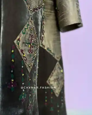 Türkmen fasonlar pombarh fasonlar Fasonlar 2025 fasonlar fason moda modalar Bezen bezen Türkmen fasonlar 2026 Türkmen fasonlar 2025 Türkmen fasonlar 2024 Türkmen fasonlar 2023 turkmenistan türkmenistan turkmen türkmen ashgabat  asgabat aşgabat balkan mary lebap dashoguz dasoguz daşoguz pombarh ponbarhat gulyupek gülýüpek stapel ştapel Gralan Çüýdeşen Abaýa Gadymy Krep Gurultaý 	Keteni Ýüpek Şifon Gipýur Lyon Welwet Atlas Kaşemir Streýç Suzana Ştapel Gülýüpek Pombarh Ýupka Gursakça Aksesuarlar Palto Penjek Okuw eşik Fata Sport eşik Uniforma Nakidka Öýme Şarf kompýuter ýaka ýaglyk Arenda köýnek 2nji el köýnek Taýyn köýnek Matalar Milli lybas milli lybaslar Toý köýnek Toý köýnekler toy koynek toy koynekler gundelik koynekler Gündelik	 
 köýnekler fata koynek Modern taze fason Eskiz koynektm turkmenkoynek türkmenkoynek fason moda moda fasonlar Iş eşik el iş	sada	ýakaly ýakasyz	keşdeli biserli	ýeňli giň nagyşly ýüregi açyk stoýka ýaka ýanly kombinasiýa 	zerli üsti aşak guşakly seçekli gysga ýeňli Ýüpek, Şantu Toý köýnek el iş, ýakasyz, biserli, ýeňli, giň, kombinasiýa 17-25, 26-35 Goýy-goňur, Altyn yaz, tomus, guyz