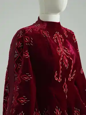 Türkmen fasonlar pombarh fasonlar Fasonlar 2025 fasonlar fason moda modalar Bezen bezen Türkmen fasonlar 2026 Türkmen fasonlar 2025 Türkmen fasonlar 2024 Türkmen fasonlar 2023 turkmenistan türkmenistan turkmen türkmen ashgabat  asgabat aşgabat balkan mary lebap dashoguz dasoguz daşoguz pombarh ponbarhat gulyupek gülýüpek stapel ştapel Gralan Çüýdeşen Abaýa Gadymy Krep Gurultaý 	Keteni Ýüpek Şifon Gipýur Lyon Welwet Atlas Kaşemir Streýç Suzana Ştapel Gülýüpek Pombarh Ýupka Gursakça Aksesuarlar Palto Penjek Okuw eşik Fata Sport eşik Uniforma Nakidka Öýme Şarf kompýuter ýaka ýaglyk Arenda köýnek 2nji el köýnek Taýyn köýnek Matalar Milli lybas milli lybaslar Toý köýnek Toý köýnekler toy koynek toy koynekler gundelik koynekler Gündelik	 
 köýnekler fata koynek Modern taze fason Eskiz koynektm turkmenkoynek türkmenkoynek fason moda moda fasonlar Iş eşik el iş	sada	ýakaly ýakasyz	keşdeli biserli	ýeňli giň nagyşly ýüregi açyk stoýka ýaka ýanly kombinasiýa 	zerli üsti aşak guşakly seçekli gysga ýeňli Şifon, Panbarhat (Pombarh) Toý köýnek el iş, keşdeli, ýakasyz, ýeňli, giň, kombinasiýa, üsti aşak, nagyşly 17-25, 26-35 Goýy-gyzyl, Gyzyl yaz, guyz Taýyn köýnek