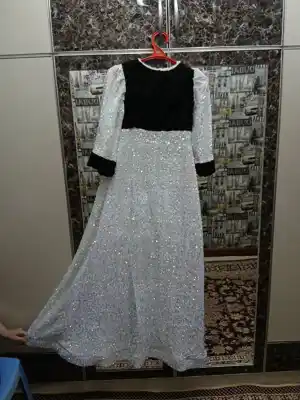 Türkmen fasonlar pombarh fasonlar Fasonlar 2025 fasonlar fason moda modalar Bezen bezen Türkmen fasonlar 2026 Türkmen fasonlar 2025 Türkmen fasonlar 2024 Türkmen fasonlar 2023 turkmenistan türkmenistan turkmen türkmen ashgabat  asgabat aşgabat balkan mary lebap dashoguz dasoguz daşoguz pombarh ponbarhat gulyupek gülýüpek stapel ştapel Gralan Çüýdeşen Abaýa Gadymy Krep Gurultaý 	Keteni Ýüpek Şifon Gipýur Lyon Welwet Atlas Kaşemir Streýç Suzana Ştapel Gülýüpek Pombarh Ýupka Gursakça Aksesuarlar Palto Penjek Okuw eşik Fata Sport eşik Uniforma Nakidka Öýme Şarf kompýuter ýaka ýaglyk Arenda köýnek 2nji el köýnek Taýyn köýnek Matalar Milli lybas milli lybaslar Toý köýnek Toý köýnekler toy koynek toy koynekler gundelik koynekler Gündelik	 
 köýnekler fata koynek Modern taze fason Eskiz koynektm turkmenkoynek türkmenkoynek fason moda moda fasonlar Iş eşik el iş	sada	ýakaly ýakasyz	keşdeli biserli	ýeňli giň nagyşly ýüregi açyk stoýka ýaka ýanly kombinasiýa 	zerli üsti aşak guşakly seçekli gysga ýeňli Toý köýnek ýakasyz, ýeňli, giň 17-25 Gara, Ak yaz, guyz 2nji el