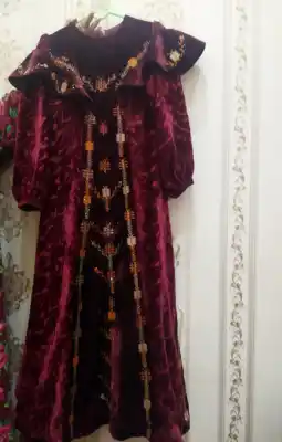 Türkmen fasonlar pombarh fasonlar Fasonlar 2025 fasonlar fason moda modalar Bezen bezen Türkmen fasonlar 2026 Türkmen fasonlar 2025 Türkmen fasonlar 2024 Türkmen fasonlar 2023 turkmenistan türkmenistan turkmen türkmen ashgabat  asgabat aşgabat balkan mary lebap dashoguz dasoguz daşoguz pombarh ponbarhat gulyupek gülýüpek stapel ştapel Gralan Çüýdeşen Abaýa Gadymy Krep Gurultaý 	Keteni Ýüpek Şifon Gipýur Lyon Welwet Atlas Kaşemir Streýç Suzana Ştapel Gülýüpek Pombarh Ýupka Gursakça Aksesuarlar Palto Penjek Okuw eşik Fata Sport eşik Uniforma Nakidka Öýme Şarf kompýuter ýaka ýaglyk Arenda köýnek 2nji el köýnek Taýyn köýnek Matalar Milli lybas milli lybaslar Toý köýnek Toý köýnekler toy koynek toy koynekler gundelik koynekler Gündelik	 
 köýnekler fata koynek Modern taze fason Eskiz koynektm turkmenkoynek türkmenkoynek fason moda moda fasonlar Iş eşik el iş	sada	ýakaly ýakasyz	keşdeli biserli	ýeňli giň nagyşly ýüregi açyk stoýka ýaka ýanly kombinasiýa 	zerli üsti aşak guşakly seçekli gysga ýeňli Panbarhat (Pombarh) Toý köýnek kompýuter ýaka 17-25 Goýy-gyzyl  2nji el