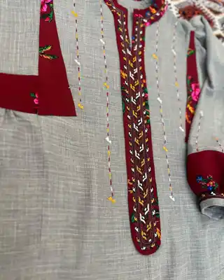 Türkmen fasonlar pombarh fasonlar Fasonlar 2025 fasonlar fason moda modalar Bezen bezen Türkmen fasonlar 2026 Türkmen fasonlar 2025 Türkmen fasonlar 2024 Türkmen fasonlar 2023 turkmenistan türkmenistan turkmen türkmen ashgabat  asgabat aşgabat balkan mary lebap dashoguz dasoguz daşoguz pombarh ponbarhat gulyupek gülýüpek stapel ştapel Gralan Çüýdeşen Abaýa Gadymy Krep Gurultaý 	Keteni Ýüpek Şifon Gipýur Lyon Welwet Atlas Kaşemir Streýç Suzana Ştapel Gülýüpek Pombarh Ýupka Gursakça Aksesuarlar Palto Penjek Okuw eşik Fata Sport eşik Uniforma Nakidka Öýme Şarf kompýuter ýaka ýaglyk Arenda köýnek 2nji el köýnek Taýyn köýnek Matalar Milli lybas milli lybaslar Toý köýnek Toý köýnekler toy koynek toy koynekler gundelik koynekler Gündelik	 
 köýnekler fata koynek Modern taze fason Eskiz koynektm turkmenkoynek türkmenkoynek fason moda moda fasonlar Iş eşik el iş	sada	ýakaly ýakasyz	keşdeli biserli	ýeňli giň nagyşly ýüregi açyk stoýka ýaka ýanly kombinasiýa 	zerli üsti aşak guşakly seçekli gysga ýeňli Lyon  el iş, keşdeli  Ak, Gülgüne  Taýyn köýnek