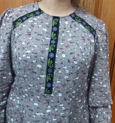 Türkmen fasonlar pombarh fasonlar Fasonlar 2025 fasonlar fason moda modalar Bezen bezen Türkmen fasonlar 2026 Türkmen fasonlar 2025 Türkmen fasonlar 2024 Türkmen fasonlar 2023 turkmenistan türkmenistan turkmen türkmen ashgabat  asgabat aşgabat balkan mary lebap dashoguz dasoguz daşoguz pombarh ponbarhat gulyupek gülýüpek stapel ştapel Gralan Çüýdeşen Abaýa Gadymy Krep Gurultaý 	Keteni Ýüpek Şifon Gipýur Lyon Welwet Atlas Kaşemir Streýç Suzana Ştapel Gülýüpek Pombarh Ýupka Gursakça Aksesuarlar Palto Penjek Okuw eşik Fata Sport eşik Uniforma Nakidka Öýme Şarf kompýuter ýaka ýaglyk Arenda köýnek 2nji el köýnek Taýyn köýnek Matalar Milli lybas milli lybaslar Toý köýnek Toý köýnekler toy koynek toy koynekler gundelik koynekler Gündelik	 
 köýnekler fata koynek Modern taze fason Eskiz koynektm turkmenkoynek türkmenkoynek fason moda moda fasonlar Iş eşik el iş	sada	ýakaly ýakasyz	keşdeli biserli	ýeňli giň nagyşly ýüregi açyk stoýka ýaka ýanly kombinasiýa 	zerli üsti aşak guşakly seçekli gysga ýeňli 