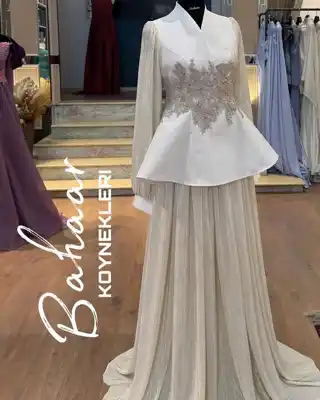 Türkmen fasonlar pombarh fasonlar Fasonlar 2025 fasonlar fason moda modalar Bezen bezen Türkmen fasonlar 2026 Türkmen fasonlar 2025 Türkmen fasonlar 2024 Türkmen fasonlar 2023 turkmenistan türkmenistan turkmen türkmen ashgabat  asgabat aşgabat balkan mary lebap dashoguz dasoguz daşoguz pombarh ponbarhat gulyupek gülýüpek stapel ştapel Gralan Çüýdeşen Abaýa Gadymy Krep Gurultaý 	Keteni Ýüpek Şifon Gipýur Lyon Welwet Atlas Kaşemir Streýç Suzana Ştapel Gülýüpek Pombarh Ýupka Gursakça Aksesuarlar Palto Penjek Okuw eşik Fata Sport eşik Uniforma Nakidka Öýme Şarf kompýuter ýaka ýaglyk Arenda köýnek 2nji el köýnek Taýyn köýnek Matalar Milli lybas milli lybaslar Toý köýnek Toý köýnekler toy koynek toy koynekler gundelik koynekler Gündelik	 
 köýnekler fata koynek Modern taze fason Eskiz koynektm turkmenkoynek türkmenkoynek fason moda moda fasonlar Iş eşik el iş	sada	ýakaly ýakasyz	keşdeli biserli	ýeňli giň nagyşly ýüregi açyk stoýka ýaka ýanly kombinasiýa 	zerli üsti aşak guşakly seçekli gysga ýeňli Toý köýnek, Modern ýakasyz, ýeňli, giň, kombinasiýa, üsti aşak 17-25, 26-35 Ak yaz, tomus, guyz Taýyn köýnek