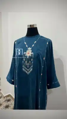 Türkmen fasonlar pombarh fasonlar Fasonlar 2025 fasonlar fason moda modalar Bezen bezen Türkmen fasonlar 2026 Türkmen fasonlar 2025 Türkmen fasonlar 2024 Türkmen fasonlar 2023 turkmenistan türkmenistan turkmen türkmen ashgabat  asgabat aşgabat balkan mary lebap dashoguz dasoguz daşoguz pombarh ponbarhat gulyupek gülýüpek stapel ştapel Gralan Çüýdeşen Abaýa Gadymy Krep Gurultaý 	Keteni Ýüpek Şifon Gipýur Lyon Welwet Atlas Kaşemir Streýç Suzana Ştapel Gülýüpek Pombarh Ýupka Gursakça Aksesuarlar Palto Penjek Okuw eşik Fata Sport eşik Uniforma Nakidka Öýme Şarf kompýuter ýaka ýaglyk Arenda köýnek 2nji el köýnek Taýyn köýnek Matalar Milli lybas milli lybaslar Toý köýnek Toý köýnekler toy koynek toy koynekler gundelik koynekler Gündelik	 
 köýnekler fata koynek Modern taze fason Eskiz koynektm turkmenkoynek türkmenkoynek fason moda moda fasonlar Iş eşik el iş	sada	ýakaly ýakasyz	keşdeli biserli	ýeňli giň nagyşly ýüregi açyk stoýka ýaka ýanly kombinasiýa 	zerli üsti aşak guşakly seçekli gysga ýeňli Gülýüpek