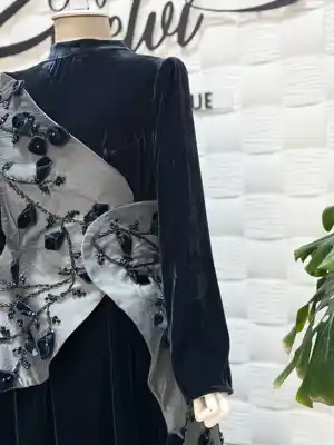 Türkmen fasonlar pombarh fasonlar Fasonlar 2025 fasonlar fason moda modalar Bezen bezen Türkmen fasonlar 2026 Türkmen fasonlar 2025 Türkmen fasonlar 2024 Türkmen fasonlar 2023 turkmenistan türkmenistan turkmen türkmen ashgabat  asgabat aşgabat balkan mary lebap dashoguz dasoguz daşoguz pombarh ponbarhat gulyupek gülýüpek stapel ştapel Gralan Çüýdeşen Abaýa Gadymy Krep Gurultaý 	Keteni Ýüpek Şifon Gipýur Lyon Welwet Atlas Kaşemir Streýç Suzana Ştapel Gülýüpek Pombarh Ýupka Gursakça Aksesuarlar Palto Penjek Okuw eşik Fata Sport eşik Uniforma Nakidka Öýme Şarf kompýuter ýaka ýaglyk Arenda köýnek 2nji el köýnek Taýyn köýnek Matalar Milli lybas milli lybaslar Toý köýnek Toý köýnekler toy koynek toy koynekler gundelik koynekler Gündelik	 
 köýnekler fata koynek Modern taze fason Eskiz koynektm turkmenkoynek türkmenkoynek fason moda moda fasonlar Iş eşik el iş	sada	ýakaly ýakasyz	keşdeli biserli	ýeňli giň nagyşly ýüregi açyk stoýka ýaka ýanly kombinasiýa 	zerli üsti aşak guşakly seçekli gysga ýeňli 