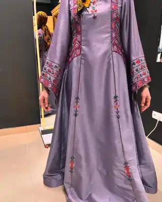 Türkmen fasonlar pombarh fasonlar Fasonlar 2025 fasonlar fason moda modalar Bezen bezen Türkmen fasonlar 2026 Türkmen fasonlar 2025 Türkmen fasonlar 2024 Türkmen fasonlar 2023 turkmenistan türkmenistan turkmen türkmen ashgabat  asgabat aşgabat balkan mary lebap dashoguz dasoguz daşoguz pombarh ponbarhat gulyupek gülýüpek stapel ştapel Gralan Çüýdeşen Abaýa Gadymy Krep Gurultaý 	Keteni Ýüpek Şifon Gipýur Lyon Welwet Atlas Kaşemir Streýç Suzana Ştapel Gülýüpek Pombarh Ýupka Gursakça Aksesuarlar Palto Penjek Okuw eşik Fata Sport eşik Uniforma Nakidka Öýme Şarf kompýuter ýaka ýaglyk Arenda köýnek 2nji el köýnek Taýyn köýnek Matalar Milli lybas milli lybaslar Toý köýnek Toý köýnekler toy koynek toy koynekler gundelik koynekler Gündelik	 
 köýnekler fata koynek Modern taze fason Eskiz koynektm turkmenkoynek türkmenkoynek fason moda moda fasonlar Iş eşik el iş	sada	ýakaly ýakasyz	keşdeli biserli	ýeňli giň nagyşly ýüregi açyk stoýka ýaka ýanly kombinasiýa 	zerli üsti aşak guşakly seçekli gysga ýeňli Suzana Toý köýnek el iş  Benewşe