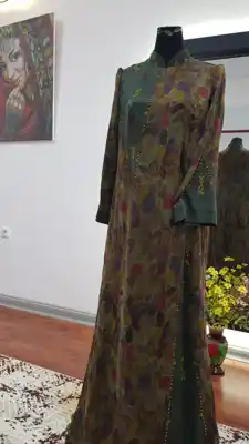 Türkmen fasonlar pombarh fasonlar Fasonlar 2025 fasonlar fason moda modalar Bezen bezen Türkmen fasonlar 2026 Türkmen fasonlar 2025 Türkmen fasonlar 2024 Türkmen fasonlar 2023 turkmenistan türkmenistan turkmen türkmen ashgabat  asgabat aşgabat balkan mary lebap dashoguz dasoguz daşoguz pombarh ponbarhat gulyupek gülýüpek stapel ştapel Gralan Çüýdeşen Abaýa Gadymy Krep Gurultaý 	Keteni Ýüpek Şifon Gipýur Lyon Welwet Atlas Kaşemir Streýç Suzana Ştapel Gülýüpek Pombarh Ýupka Gursakça Aksesuarlar Palto Penjek Okuw eşik Fata Sport eşik Uniforma Nakidka Öýme Şarf kompýuter ýaka ýaglyk Arenda köýnek 2nji el köýnek Taýyn köýnek Matalar Milli lybas milli lybaslar Toý köýnek Toý köýnekler toy koynek toy koynekler gundelik koynekler Gündelik	 
 köýnekler fata koynek Modern taze fason Eskiz koynektm turkmenkoynek türkmenkoynek fason moda moda fasonlar Iş eşik el iş	sada	ýakaly ýakasyz	keşdeli biserli	ýeňli giň nagyşly ýüregi açyk stoýka ýaka ýanly kombinasiýa 	zerli üsti aşak guşakly seçekli gysga ýeňli 