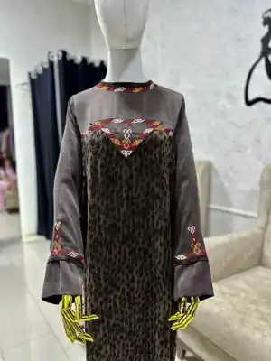 Türkmen fasonlar pombarh fasonlar Fasonlar 2025 fasonlar fason moda modalar Bezen bezen Türkmen fasonlar 2026 Türkmen fasonlar 2025 Türkmen fasonlar 2024 Türkmen fasonlar 2023 turkmenistan türkmenistan turkmen türkmen ashgabat  asgabat aşgabat balkan mary lebap dashoguz dasoguz daşoguz pombarh ponbarhat gulyupek gülýüpek stapel ştapel Gralan Çüýdeşen Abaýa Gadymy Krep Gurultaý 	Keteni Ýüpek Şifon Gipýur Lyon Welwet Atlas Kaşemir Streýç Suzana Ştapel Gülýüpek Pombarh Ýupka Gursakça Aksesuarlar Palto Penjek Okuw eşik Fata Sport eşik Uniforma Nakidka Öýme Şarf kompýuter ýaka ýaglyk Arenda köýnek 2nji el köýnek Taýyn köýnek Matalar Milli lybas milli lybaslar Toý köýnek Toý köýnekler toy koynek toy koynekler gundelik koynekler Gündelik	 
 köýnekler fata koynek Modern taze fason Eskiz koynektm turkmenkoynek türkmenkoynek fason moda moda fasonlar Iş eşik el iş	sada	ýakaly ýakasyz	keşdeli biserli	ýeňli giň nagyşly ýüregi açyk stoýka ýaka ýanly kombinasiýa 	zerli üsti aşak guşakly seçekli gysga ýeňli Gülýüpek    Goýy-goňur