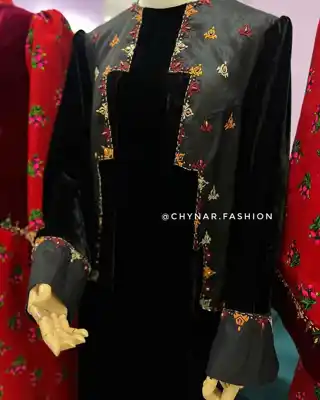 Türkmen fasonlar pombarh fasonlar Fasonlar 2025 fasonlar fason moda modalar Bezen bezen Türkmen fasonlar 2026 Türkmen fasonlar 2025 Türkmen fasonlar 2024 Türkmen fasonlar 2023 turkmenistan türkmenistan turkmen türkmen ashgabat  asgabat aşgabat balkan mary lebap dashoguz dasoguz daşoguz pombarh ponbarhat gulyupek gülýüpek stapel ştapel Gralan Çüýdeşen Abaýa Gadymy Krep Gurultaý 	Keteni Ýüpek Şifon Gipýur Lyon Welwet Atlas Kaşemir Streýç Suzana Ştapel Gülýüpek Pombarh Ýupka Gursakça Aksesuarlar Palto Penjek Okuw eşik Fata Sport eşik Uniforma Nakidka Öýme Şarf kompýuter ýaka ýaglyk Arenda köýnek 2nji el köýnek Taýyn köýnek Matalar Milli lybas milli lybaslar Toý köýnek Toý köýnekler toy koynek toy koynekler gundelik koynekler Gündelik	 
 köýnekler fata koynek Modern taze fason Eskiz koynektm turkmenkoynek türkmenkoynek fason moda moda fasonlar Iş eşik el iş	sada	ýakaly ýakasyz	keşdeli biserli	ýeňli giň nagyşly ýüregi açyk stoýka ýaka ýanly kombinasiýa 	zerli üsti aşak guşakly seçekli gysga ýeňli Panbarhat (Pombarh) Toý köýnek, Gündelik el iş, keşdeli, sada, ýakaly, ýeňli, giň 17-25, 26-35 Gara, Gyzyl