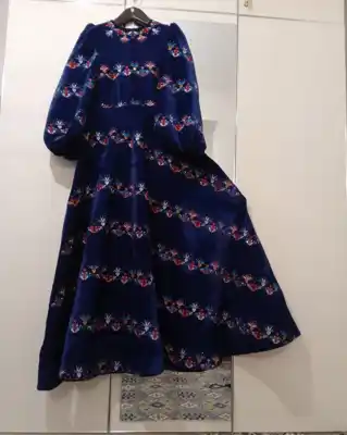 Türkmen fasonlar pombarh fasonlar Fasonlar 2025 fasonlar fason moda modalar Bezen bezen Türkmen fasonlar 2026 Türkmen fasonlar 2025 Türkmen fasonlar 2024 Türkmen fasonlar 2023 turkmenistan türkmenistan turkmen türkmen ashgabat  asgabat aşgabat balkan mary lebap dashoguz dasoguz daşoguz pombarh ponbarhat gulyupek gülýüpek stapel ştapel Gralan Çüýdeşen Abaýa Gadymy Krep Gurultaý 	Keteni Ýüpek Şifon Gipýur Lyon Welwet Atlas Kaşemir Streýç Suzana Ştapel Gülýüpek Pombarh Ýupka Gursakça Aksesuarlar Palto Penjek Okuw eşik Fata Sport eşik Uniforma Nakidka Öýme Şarf kompýuter ýaka ýaglyk Arenda köýnek 2nji el köýnek Taýyn köýnek Matalar Milli lybas milli lybaslar Toý köýnek Toý köýnekler toy koynek toy koynekler gundelik koynekler Gündelik	 
 köýnekler fata koynek Modern taze fason Eskiz koynektm turkmenkoynek türkmenkoynek fason moda moda fasonlar Iş eşik el iş	sada	ýakaly ýakasyz	keşdeli biserli	ýeňli giň nagyşly ýüregi açyk stoýka ýaka ýanly kombinasiýa 	zerli üsti aşak guşakly seçekli gysga ýeňli 