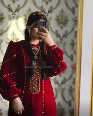 Türkmen fasonlar pombarh fasonlar Fasonlar 2025 fasonlar fason moda modalar Bezen bezen Türkmen fasonlar 2026 Türkmen fasonlar 2025 Türkmen fasonlar 2024 Türkmen fasonlar 2023 turkmenistan türkmenistan turkmen türkmen ashgabat  asgabat aşgabat balkan mary lebap dashoguz dasoguz daşoguz pombarh ponbarhat gulyupek gülýüpek stapel ştapel Gralan Çüýdeşen Abaýa Gadymy Krep Gurultaý 	Keteni Ýüpek Şifon Gipýur Lyon Welwet Atlas Kaşemir Streýç Suzana Ştapel Gülýüpek Pombarh Ýupka Gursakça Aksesuarlar Palto Penjek Okuw eşik Fata Sport eşik Uniforma Nakidka Öýme Şarf kompýuter ýaka ýaglyk Arenda köýnek 2nji el köýnek Taýyn köýnek Matalar Milli lybas milli lybaslar Toý köýnek Toý köýnekler toy koynek toy koynekler gundelik koynekler Gündelik	 
 köýnekler fata koynek Modern taze fason Eskiz koynektm turkmenkoynek türkmenkoynek fason moda moda fasonlar Iş eşik el iş	sada	ýakaly ýakasyz	keşdeli biserli	ýeňli giň nagyşly ýüregi açyk stoýka ýaka ýanly kombinasiýa 	zerli üsti aşak guşakly seçekli gysga ýeňli Uçurym köýnek   Gyzyl tomus