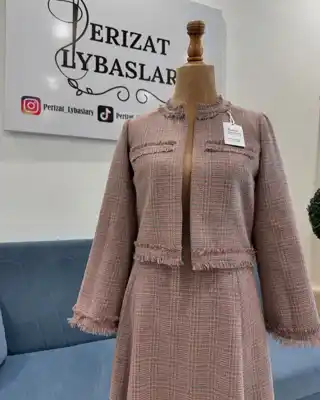 Türkmen fasonlar pombarh fasonlar Fasonlar 2025 fasonlar fason moda modalar Bezen bezen Türkmen fasonlar 2026 Türkmen fasonlar 2025 Türkmen fasonlar 2024 Türkmen fasonlar 2023 turkmenistan türkmenistan turkmen türkmen ashgabat  asgabat aşgabat balkan mary lebap dashoguz dasoguz daşoguz pombarh ponbarhat gulyupek gülýüpek stapel ştapel Gralan Çüýdeşen Abaýa Gadymy Krep Gurultaý 	Keteni Ýüpek Şifon Gipýur Lyon Welwet Atlas Kaşemir Streýç Suzana Ştapel Gülýüpek Pombarh Ýupka Gursakça Aksesuarlar Palto Penjek Okuw eşik Fata Sport eşik Uniforma Nakidka Öýme Şarf kompýuter ýaka ýaglyk Arenda köýnek 2nji el köýnek Taýyn köýnek Matalar Milli lybas milli lybaslar Toý köýnek Toý köýnekler toy koynek toy koynekler gundelik koynekler Gündelik	 
 köýnekler fata koynek Modern taze fason Eskiz koynektm turkmenkoynek türkmenkoynek fason moda moda fasonlar Iş eşik el iş	sada	ýakaly ýakasyz	keşdeli biserli	ýeňli giň nagyşly ýüregi açyk stoýka ýaka ýanly kombinasiýa 	zerli üsti aşak guşakly seçekli gysga ýeňli Welwet Gündelik üsti aşak  Pudra