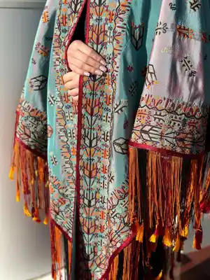 Türkmen fasonlar pombarh fasonlar Fasonlar 2025 fasonlar fason moda modalar Bezen bezen Türkmen fasonlar 2026 Türkmen fasonlar 2025 Türkmen fasonlar 2024 Türkmen fasonlar 2023 turkmenistan türkmenistan turkmen türkmen ashgabat  asgabat aşgabat balkan mary lebap dashoguz dasoguz daşoguz pombarh ponbarhat gulyupek gülýüpek stapel ştapel Gralan Çüýdeşen Abaýa Gadymy Krep Gurultaý 	Keteni Ýüpek Şifon Gipýur Lyon Welwet Atlas Kaşemir Streýç Suzana Ştapel Gülýüpek Pombarh Ýupka Gursakça Aksesuarlar Palto Penjek Okuw eşik Fata Sport eşik Uniforma Nakidka Öýme Şarf kompýuter ýaka ýaglyk Arenda köýnek 2nji el köýnek Taýyn köýnek Matalar Milli lybas milli lybaslar Toý köýnek Toý köýnekler toy koynek toy koynekler gundelik koynekler Gündelik	 
 köýnekler fata koynek Modern taze fason Eskiz koynektm turkmenkoynek türkmenkoynek fason moda moda fasonlar Iş eşik el iş	sada	ýakaly ýakasyz	keşdeli biserli	ýeňli giň nagyşly ýüregi açyk stoýka ýaka ýanly kombinasiýa 	zerli üsti aşak guşakly seçekli gysga ýeňli Keteni  keşdeli, seçekli  Bežewyý, Gök, Goýy-gyzyl, Mämişi  Nakidka