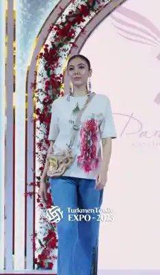 Türkmen fasonlar pombarh fasonlar Fasonlar 2025 fasonlar fason moda modalar Bezen bezen Türkmen fasonlar 2026 Türkmen fasonlar 2025 Türkmen fasonlar 2024 Türkmen fasonlar 2023 turkmenistan türkmenistan turkmen türkmen ashgabat  asgabat aşgabat balkan mary lebap dashoguz dasoguz daşoguz pombarh ponbarhat gulyupek gülýüpek stapel ştapel Gralan Çüýdeşen Abaýa Gadymy Krep Gurultaý 	Keteni Ýüpek Şifon Gipýur Lyon Welwet Atlas Kaşemir Streýç Suzana Ştapel Gülýüpek Pombarh Ýupka Gursakça Aksesuarlar Palto Penjek Okuw eşik Fata Sport eşik Uniforma Nakidka Öýme Şarf kompýuter ýaka ýaglyk Arenda köýnek 2nji el köýnek Taýyn köýnek Matalar Milli lybas milli lybaslar Toý köýnek Toý köýnekler toy koynek toy koynekler gundelik koynekler Gündelik	 
 köýnekler fata koynek Modern taze fason Eskiz koynektm turkmenkoynek türkmenkoynek fason moda moda fasonlar Iş eşik el iş	sada	ýakaly ýakasyz	keşdeli biserli	ýeňli giň nagyşly ýüregi açyk stoýka ýaka ýanly kombinasiýa 	zerli üsti aşak guşakly seçekli gysga ýeňli Modern TürkmenTextile Expo 2025 17-25, 26-35 Ak, Goýy-gök tomus, guyz