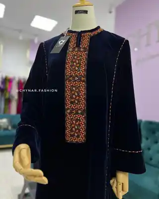 Türkmen fasonlar pombarh fasonlar Fasonlar 2025 fasonlar fason moda modalar Bezen bezen Türkmen fasonlar 2026 Türkmen fasonlar 2025 Türkmen fasonlar 2024 Türkmen fasonlar 2023 turkmenistan türkmenistan turkmen türkmen ashgabat  asgabat aşgabat balkan mary lebap dashoguz dasoguz daşoguz pombarh ponbarhat gulyupek gülýüpek stapel ştapel Gralan Çüýdeşen Abaýa Gadymy Krep Gurultaý 	Keteni Ýüpek Şifon Gipýur Lyon Welwet Atlas Kaşemir Streýç Suzana Ştapel Gülýüpek Pombarh Ýupka Gursakça Aksesuarlar Palto Penjek Okuw eşik Fata Sport eşik Uniforma Nakidka Öýme Şarf kompýuter ýaka ýaglyk Arenda köýnek 2nji el köýnek Taýyn köýnek Matalar Milli lybas milli lybaslar Toý köýnek Toý köýnekler toy koynek toy koynekler gundelik koynekler Gündelik	 
 köýnekler fata koynek Modern taze fason Eskiz koynektm turkmenkoynek türkmenkoynek fason moda moda fasonlar Iş eşik el iş	sada	ýakaly ýakasyz	keşdeli biserli	ýeňli giň nagyşly ýüregi açyk stoýka ýaka ýanly kombinasiýa 	zerli üsti aşak guşakly seçekli gysga ýeňli Toý köýnek sada, ýakaly  Goýy-gök