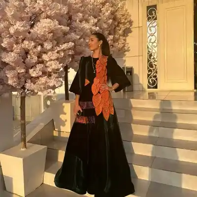 Türkmen fasonlar pombarh fasonlar Fasonlar 2025 fasonlar fason moda modalar Bezen bezen Türkmen fasonlar 2026 Türkmen fasonlar 2025 Türkmen fasonlar 2024 Türkmen fasonlar 2023 turkmenistan türkmenistan turkmen türkmen ashgabat  asgabat aşgabat balkan mary lebap dashoguz dasoguz daşoguz pombarh ponbarhat gulyupek gülýüpek stapel ştapel Gralan Çüýdeşen Abaýa Gadymy Krep Gurultaý 	Keteni Ýüpek Şifon Gipýur Lyon Welwet Atlas Kaşemir Streýç Suzana Ştapel Gülýüpek Pombarh Ýupka Gursakça Aksesuarlar Palto Penjek Okuw eşik Fata Sport eşik Uniforma Nakidka Öýme Şarf kompýuter ýaka ýaglyk Arenda köýnek 2nji el köýnek Taýyn köýnek Matalar Milli lybas milli lybaslar Toý köýnek Toý köýnekler toy koynek toy koynekler gundelik koynekler Gündelik	 
 köýnekler fata koynek Modern taze fason Eskiz koynektm turkmenkoynek türkmenkoynek fason moda moda fasonlar Iş eşik el iş	sada	ýakaly ýakasyz	keşdeli biserli	ýeňli giň nagyşly ýüregi açyk stoýka ýaka ýanly kombinasiýa 	zerli üsti aşak guşakly seçekli gysga ýeňli Panbarhat (Pombarh) Toý köýnek ýakasyz, gysga ýeňli, giň 17-25 Goýy-goňur yaz, tomus, guyz