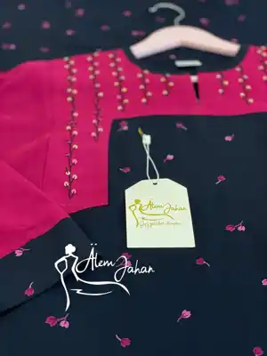 Türkmen fasonlar pombarh fasonlar Fasonlar 2025 fasonlar fason moda modalar Bezen bezen Türkmen fasonlar 2026 Türkmen fasonlar 2025 Türkmen fasonlar 2024 Türkmen fasonlar 2023 turkmenistan türkmenistan turkmen türkmen ashgabat  asgabat aşgabat balkan mary lebap dashoguz dasoguz daşoguz pombarh ponbarhat gulyupek gülýüpek stapel ştapel Gralan Çüýdeşen Abaýa Gadymy Krep Gurultaý 	Keteni Ýüpek Şifon Gipýur Lyon Welwet Atlas Kaşemir Streýç Suzana Ştapel Gülýüpek Pombarh Ýupka Gursakça Aksesuarlar Palto Penjek Okuw eşik Fata Sport eşik Uniforma Nakidka Öýme Şarf kompýuter ýaka ýaglyk Arenda köýnek 2nji el köýnek Taýyn köýnek Matalar Milli lybas milli lybaslar Toý köýnek Toý köýnekler toy koynek toy koynekler gundelik koynekler Gündelik	 
 köýnekler fata koynek Modern taze fason Eskiz koynektm turkmenkoynek türkmenkoynek fason moda moda fasonlar Iş eşik el iş	sada	ýakaly ýakasyz	keşdeli biserli	ýeňli giň nagyşly ýüregi açyk stoýka ýaka ýanly kombinasiýa 	zerli üsti aşak guşakly seçekli gysga ýeňli Ştapel Gündelik ýakasyz, ýeňli, giň 17-25, 26-35 Gara, Gülgüne yaz, tomus, guyz