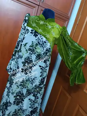 Türkmen fasonlar pombarh fasonlar Fasonlar 2025 fasonlar fason moda modalar Bezen bezen Türkmen fasonlar 2026 Türkmen fasonlar 2025 Türkmen fasonlar 2024 Türkmen fasonlar 2023 turkmenistan türkmenistan turkmen türkmen ashgabat  asgabat aşgabat balkan mary lebap dashoguz dasoguz daşoguz pombarh ponbarhat gulyupek gülýüpek stapel ştapel Gralan Çüýdeşen Abaýa Gadymy Krep Gurultaý 	Keteni Ýüpek Şifon Gipýur Lyon Welwet Atlas Kaşemir Streýç Suzana Ştapel Gülýüpek Pombarh Ýupka Gursakça Aksesuarlar Palto Penjek Okuw eşik Fata Sport eşik Uniforma Nakidka Öýme Şarf kompýuter ýaka ýaglyk Arenda köýnek 2nji el köýnek Taýyn köýnek Matalar Milli lybas milli lybaslar Toý köýnek Toý köýnekler toy koynek toy koynekler gundelik koynekler Gündelik	 
 köýnekler fata koynek Modern taze fason Eskiz koynektm turkmenkoynek türkmenkoynek fason moda moda fasonlar Iş eşik el iş	sada	ýakaly ýakasyz	keşdeli biserli	ýeňli giň nagyşly ýüregi açyk stoýka ýaka ýanly kombinasiýa 	zerli üsti aşak guşakly seçekli gysga ýeňli Panbarhat (Pombarh) Toý köýnek el iş, ýakasyz, ýeňli, giň, kombinasiýa, gaş 17-25, 26-35, 35+ Gök, Goýy-ýaşyl yaz, tomus, guyz Taýyn köýnek