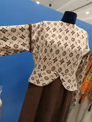 Türkmen fasonlar pombarh fasonlar Fasonlar 2025 fasonlar fason moda modalar Bezen bezen Türkmen fasonlar 2026 Türkmen fasonlar 2025 Türkmen fasonlar 2024 Türkmen fasonlar 2023 turkmenistan türkmenistan turkmen türkmen ashgabat  asgabat aşgabat balkan mary lebap dashoguz dasoguz daşoguz pombarh ponbarhat gulyupek gülýüpek stapel ştapel Gralan Çüýdeşen Abaýa Gadymy Krep Gurultaý 	Keteni Ýüpek Şifon Gipýur Lyon Welwet Atlas Kaşemir Streýç Suzana Ştapel Gülýüpek Pombarh Ýupka Gursakça Aksesuarlar Palto Penjek Okuw eşik Fata Sport eşik Uniforma Nakidka Öýme Şarf kompýuter ýaka ýaglyk Arenda köýnek 2nji el köýnek Taýyn köýnek Matalar Milli lybas milli lybaslar Toý köýnek Toý köýnekler toy koynek toy koynekler gundelik koynekler Gündelik	 
 köýnekler fata koynek Modern taze fason Eskiz koynektm turkmenkoynek türkmenkoynek fason moda moda fasonlar Iş eşik el iş	sada	ýakaly ýakasyz	keşdeli biserli	ýeňli giň nagyşly ýüregi açyk stoýka ýaka ýanly kombinasiýa 	zerli üsti aşak guşakly seçekli gysga ýeňli 