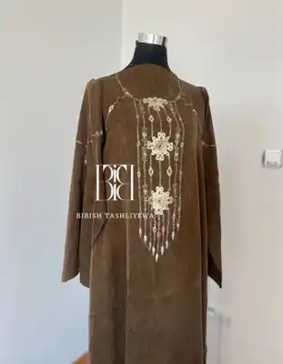 Türkmen fasonlar pombarh fasonlar Fasonlar 2025 fasonlar fason moda modalar Bezen bezen Türkmen fasonlar 2026 Türkmen fasonlar 2025 Türkmen fasonlar 2024 Türkmen fasonlar 2023 turkmenistan türkmenistan turkmen türkmen ashgabat  asgabat aşgabat balkan mary lebap dashoguz dasoguz daşoguz pombarh ponbarhat gulyupek gülýüpek stapel ştapel Gralan Çüýdeşen Abaýa Gadymy Krep Gurultaý 	Keteni Ýüpek Şifon Gipýur Lyon Welwet Atlas Kaşemir Streýç Suzana Ştapel Gülýüpek Pombarh Ýupka Gursakça Aksesuarlar Palto Penjek Okuw eşik Fata Sport eşik Uniforma Nakidka Öýme Şarf kompýuter ýaka ýaglyk Arenda köýnek 2nji el köýnek Taýyn köýnek Matalar Milli lybas milli lybaslar Toý köýnek Toý köýnekler toy koynek toy koynekler gundelik koynekler Gündelik	 
 köýnekler fata koynek Modern taze fason Eskiz koynektm turkmenkoynek türkmenkoynek fason moda moda fasonlar Iş eşik el iş	sada	ýakaly ýakasyz	keşdeli biserli	ýeňli giň nagyşly ýüregi açyk stoýka ýaka ýanly kombinasiýa 	zerli üsti aşak guşakly seçekli gysga ýeňli Gülýüpek Milli lybas el iş, ýakasyz, ýeňli, giň 26-35 Goňur yaz, tomus, guyz