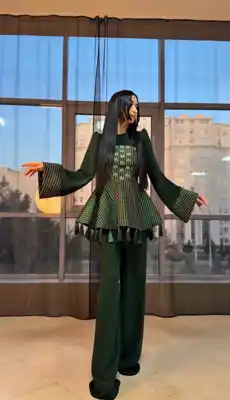 Türkmen fasonlar pombarh fasonlar Fasonlar 2025 fasonlar fason moda modalar Bezen bezen Türkmen fasonlar 2026 Türkmen fasonlar 2025 Türkmen fasonlar 2024 Türkmen fasonlar 2023 turkmenistan türkmenistan turkmen türkmen ashgabat  asgabat aşgabat balkan mary lebap dashoguz dasoguz daşoguz pombarh ponbarhat gulyupek gülýüpek stapel ştapel Gralan Çüýdeşen Abaýa Gadymy Krep Gurultaý 	Keteni Ýüpek Şifon Gipýur Lyon Welwet Atlas Kaşemir Streýç Suzana Ştapel Gülýüpek Pombarh Ýupka Gursakça Aksesuarlar Palto Penjek Okuw eşik Fata Sport eşik Uniforma Nakidka Öýme Şarf kompýuter ýaka ýaglyk Arenda köýnek 2nji el köýnek Taýyn köýnek Matalar Milli lybas milli lybaslar Toý köýnek Toý köýnekler toy koynek toy koynekler gundelik koynekler Gündelik	 
 köýnekler fata koynek Modern taze fason Eskiz koynektm turkmenkoynek türkmenkoynek fason moda moda fasonlar Iş eşik el iş	sada	ýakaly ýakasyz	keşdeli biserli	ýeňli giň nagyşly ýüregi açyk stoýka ýaka ýanly kombinasiýa 	zerli üsti aşak guşakly seçekli gysga ýeňli 