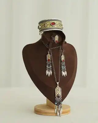 Türkmen fasonlar pombarh fasonlar Fasonlar 2025 fasonlar fason moda modalar Bezen bezen Türkmen fasonlar 2026 Türkmen fasonlar 2025 Türkmen fasonlar 2024 Türkmen fasonlar 2023 turkmenistan türkmenistan turkmen türkmen ashgabat  asgabat aşgabat balkan mary lebap dashoguz dasoguz daşoguz pombarh ponbarhat gulyupek gülýüpek stapel ştapel Gralan Çüýdeşen Abaýa Gadymy Krep Gurultaý 	Keteni Ýüpek Şifon Gipýur Lyon Welwet Atlas Kaşemir Streýç Suzana Ştapel Gülýüpek Pombarh Ýupka Gursakça Aksesuarlar Palto Penjek Okuw eşik Fata Sport eşik Uniforma Nakidka Öýme Şarf kompýuter ýaka ýaglyk Arenda köýnek 2nji el köýnek Taýyn köýnek Matalar Milli lybas milli lybaslar Toý köýnek Toý köýnekler toy koynek toy koynekler gundelik koynekler Gündelik	 
 köýnekler fata koynek Modern taze fason Eskiz koynektm turkmenkoynek türkmenkoynek fason moda moda fasonlar Iş eşik el iş	sada	ýakaly ýakasyz	keşdeli biserli	ýeňli giň nagyşly ýüregi açyk stoýka ýaka ýanly kombinasiýa 	zerli üsti aşak guşakly seçekli gysga ýeňli Milli lybas     Aksesuarlar