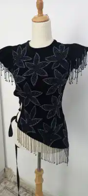 Türkmen fasonlar pombarh fasonlar Fasonlar 2025 fasonlar fason moda modalar Bezen bezen Türkmen fasonlar 2026 Türkmen fasonlar 2025 Türkmen fasonlar 2024 Türkmen fasonlar 2023 turkmenistan türkmenistan turkmen türkmen ashgabat  asgabat aşgabat balkan mary lebap dashoguz dasoguz daşoguz pombarh ponbarhat gulyupek gülýüpek stapel ştapel Gralan Çüýdeşen Abaýa Gadymy Krep Gurultaý 	Keteni Ýüpek Şifon Gipýur Lyon Welwet Atlas Kaşemir Streýç Suzana Ştapel Gülýüpek Pombarh Ýupka Gursakça Aksesuarlar Palto Penjek Okuw eşik Fata Sport eşik Uniforma Nakidka Öýme Şarf kompýuter ýaka ýaglyk Arenda köýnek 2nji el köýnek Taýyn köýnek Matalar Milli lybas milli lybaslar Toý köýnek Toý köýnekler toy koynek toy koynekler gundelik koynekler Gündelik	 
 köýnekler fata koynek Modern taze fason Eskiz koynektm turkmenkoynek türkmenkoynek fason moda moda fasonlar Iş eşik el iş	sada	ýakaly ýakasyz	keşdeli biserli	ýeňli giň nagyşly ýüregi açyk stoýka ýaka ýanly kombinasiýa 	zerli üsti aşak guşakly seçekli gysga ýeňli Panbarhat (Pombarh)  ýakasyz, biserli, gysga ýeňli 17-25, 26-35 Gara yaz, tomus, guyz Nakidka, 2nji el