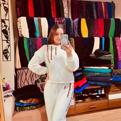 Türkmen fasonlar pombarh fasonlar Fasonlar 2025 fasonlar fason moda modalar Bezen bezen Türkmen fasonlar 2026 Türkmen fasonlar 2025 Türkmen fasonlar 2024 Türkmen fasonlar 2023 turkmenistan türkmenistan turkmen türkmen ashgabat  asgabat aşgabat balkan mary lebap dashoguz dasoguz daşoguz pombarh ponbarhat gulyupek gülýüpek stapel ştapel Gralan Çüýdeşen Abaýa Gadymy Krep Gurultaý 	Keteni Ýüpek Şifon Gipýur Lyon Welwet Atlas Kaşemir Streýç Suzana Ştapel Gülýüpek Pombarh Ýupka Gursakça Aksesuarlar Palto Penjek Okuw eşik Fata Sport eşik Uniforma Nakidka Öýme Şarf kompýuter ýaka ýaglyk Arenda köýnek 2nji el köýnek Taýyn köýnek Matalar Milli lybas milli lybaslar Toý köýnek Toý köýnekler toy koynek toy koynekler gundelik koynekler Gündelik	 
 köýnekler fata koynek Modern taze fason Eskiz koynektm turkmenkoynek türkmenkoynek fason moda moda fasonlar Iş eşik el iş	sada	ýakaly ýakasyz	keşdeli biserli	ýeňli giň nagyşly ýüregi açyk stoýka ýaka ýanly kombinasiýa 	zerli üsti aşak guşakly seçekli gysga ýeňli Gündelik el iş  Ak