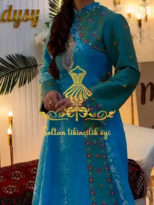 Türkmen fasonlar pombarh fasonlar Fasonlar 2025 fasonlar fason moda modalar Bezen bezen Türkmen fasonlar 2026 Türkmen fasonlar 2025 Türkmen fasonlar 2024 Türkmen fasonlar 2023 turkmenistan türkmenistan turkmen türkmen ashgabat  asgabat aşgabat balkan mary lebap dashoguz dasoguz daşoguz pombarh ponbarhat gulyupek gülýüpek stapel ştapel Gralan Çüýdeşen Abaýa Gadymy Krep Gurultaý 	Keteni Ýüpek Şifon Gipýur Lyon Welwet Atlas Kaşemir Streýç Suzana Ştapel Gülýüpek Pombarh Ýupka Gursakça Aksesuarlar Palto Penjek Okuw eşik Fata Sport eşik Uniforma Nakidka Öýme Şarf kompýuter ýaka ýaglyk Arenda köýnek 2nji el köýnek Taýyn köýnek Matalar Milli lybas milli lybaslar Toý köýnek Toý köýnekler toy koynek toy koynekler gundelik koynekler Gündelik	 
 köýnekler fata koynek Modern taze fason Eskiz koynektm turkmenkoynek türkmenkoynek fason moda moda fasonlar Iş eşik el iş	sada	ýakaly ýakasyz	keşdeli biserli	ýeňli giň nagyşly ýüregi açyk stoýka ýaka ýanly kombinasiýa 	zerli üsti aşak guşakly seçekli gysga ýeňli Panbarhat (Pombarh), Şantu, Tulky Toý köýnek el iş, keşdeli, ýakasyz, ýanly, ýeňli, giň, kombinasiýa 17-25, 26-35 Gök, Benewşe yaz, tomus, guyz, gysh