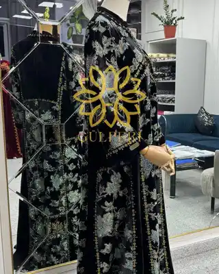 Türkmen fasonlar pombarh fasonlar Fasonlar 2025 fasonlar fason moda modalar Bezen bezen Türkmen fasonlar 2026 Türkmen fasonlar 2025 Türkmen fasonlar 2024 Türkmen fasonlar 2023 turkmenistan türkmenistan turkmen türkmen ashgabat  asgabat aşgabat balkan mary lebap dashoguz dasoguz daşoguz pombarh ponbarhat gulyupek gülýüpek stapel ştapel Gralan Çüýdeşen Abaýa Gadymy Krep Gurultaý 	Keteni Ýüpek Şifon Gipýur Lyon Welwet Atlas Kaşemir Streýç Suzana Ştapel Gülýüpek Pombarh Ýupka Gursakça Aksesuarlar Palto Penjek Okuw eşik Fata Sport eşik Uniforma Nakidka Öýme Şarf kompýuter ýaka ýaglyk Arenda köýnek 2nji el köýnek Taýyn köýnek Matalar Milli lybas milli lybaslar Toý köýnek Toý köýnekler toy koynek toy koynekler gundelik koynekler Gündelik	 
 köýnekler fata koynek Modern taze fason Eskiz koynektm turkmenkoynek türkmenkoynek fason moda moda fasonlar Iş eşik el iş	sada	ýakaly ýakasyz	keşdeli biserli	ýeňli giň nagyşly ýüregi açyk stoýka ýaka ýanly kombinasiýa 	zerli üsti aşak guşakly seçekli gysga ýeňli Gülýüpek Toý köýnek el iş, ýakaly, ýeňli, gysga ýeňli, gaş 17-25 Gara, Kümüş yaz, tomus, guyz