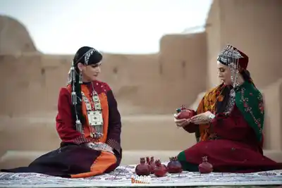 Türkmen fasonlar pombarh fasonlar Fasonlar 2025 fasonlar fason moda modalar Bezen bezen Türkmen fasonlar 2026 Türkmen fasonlar 2025 Türkmen fasonlar 2024 Türkmen fasonlar 2023 turkmenistan türkmenistan turkmen türkmen ashgabat  asgabat aşgabat balkan mary lebap dashoguz dasoguz daşoguz pombarh ponbarhat gulyupek gülýüpek stapel ştapel Gralan Çüýdeşen Abaýa Gadymy Krep Gurultaý 	Keteni Ýüpek Şifon Gipýur Lyon Welwet Atlas Kaşemir Streýç Suzana Ştapel Gülýüpek Pombarh Ýupka Gursakça Aksesuarlar Palto Penjek Okuw eşik Fata Sport eşik Uniforma Nakidka Öýme Şarf kompýuter ýaka ýaglyk Arenda köýnek 2nji el köýnek Taýyn köýnek Matalar Milli lybas milli lybaslar Toý köýnek Toý köýnekler toy koynek toy koynekler gundelik koynekler Gündelik	 
 köýnekler fata koynek Modern taze fason Eskiz koynektm turkmenkoynek türkmenkoynek fason moda moda fasonlar Iş eşik el iş	sada	ýakaly ýakasyz	keşdeli biserli	ýeňli giň nagyşly ýüregi açyk stoýka ýaka ýanly kombinasiýa 	zerli üsti aşak guşakly seçekli gysga ýeňli keşdeli, nagyşly  Goýy-gyzyl, Ýaşyl, Gyzyl, Sary