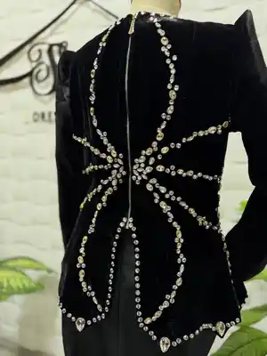 Türkmen fasonlar pombarh fasonlar Fasonlar 2025 fasonlar fason moda modalar Bezen bezen Türkmen fasonlar 2026 Türkmen fasonlar 2025 Türkmen fasonlar 2024 Türkmen fasonlar 2023 turkmenistan türkmenistan turkmen türkmen ashgabat  asgabat aşgabat balkan mary lebap dashoguz dasoguz daşoguz pombarh ponbarhat gulyupek gülýüpek stapel ştapel Gralan Çüýdeşen Abaýa Gadymy Krep Gurultaý 	Keteni Ýüpek Şifon Gipýur Lyon Welwet Atlas Kaşemir Streýç Suzana Ştapel Gülýüpek Pombarh Ýupka Gursakça Aksesuarlar Palto Penjek Okuw eşik Fata Sport eşik Uniforma Nakidka Öýme Şarf kompýuter ýaka ýaglyk Arenda köýnek 2nji el köýnek Taýyn köýnek Matalar Milli lybas milli lybaslar Toý köýnek Toý köýnekler toy koynek toy koynekler gundelik koynekler Gündelik	 
 köýnekler fata koynek Modern taze fason Eskiz koynektm turkmenkoynek türkmenkoynek fason moda moda fasonlar Iş eşik el iş	sada	ýakaly ýakasyz	keşdeli biserli	ýeňli giň nagyşly ýüregi açyk stoýka ýaka ýanly kombinasiýa 	zerli üsti aşak guşakly seçekli gysga ýeňli 