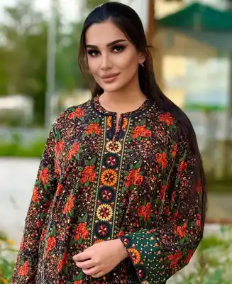 Türkmen fasonlar pombarh fasonlar Fasonlar 2025 fasonlar fason moda modalar Bezen bezen Türkmen fasonlar 2026 Türkmen fasonlar 2025 Türkmen fasonlar 2024 Türkmen fasonlar 2023 turkmenistan türkmenistan turkmen türkmen ashgabat  asgabat aşgabat balkan mary lebap dashoguz dasoguz daşoguz pombarh ponbarhat gulyupek gülýüpek stapel ştapel Gralan Çüýdeşen Abaýa Gadymy Krep Gurultaý 	Keteni Ýüpek Şifon Gipýur Lyon Welwet Atlas Kaşemir Streýç Suzana Ştapel Gülýüpek Pombarh Ýupka Gursakça Aksesuarlar Palto Penjek Okuw eşik Fata Sport eşik Uniforma Nakidka Öýme Şarf kompýuter ýaka ýaglyk Arenda köýnek 2nji el köýnek Taýyn köýnek Matalar Milli lybas milli lybaslar Toý köýnek Toý köýnekler toy koynek toy koynekler gundelik koynekler Gündelik	 
 köýnekler fata koynek Modern taze fason Eskiz koynektm turkmenkoynek türkmenkoynek fason moda moda fasonlar Iş eşik el iş	sada	ýakaly ýakasyz	keşdeli biserli	ýeňli giň nagyşly ýüregi açyk stoýka ýaka ýanly kombinasiýa 	zerli üsti aşak guşakly seçekli gysga ýeňli Ştapel, Gadymy Gündelik el iş, keşdeli, ýakaly, ýeňli, giň 17-25, 26-35 Gara, Gyzyl, Goýy-ýaşyl yaz, tomus, guyz Taýyn köýnek